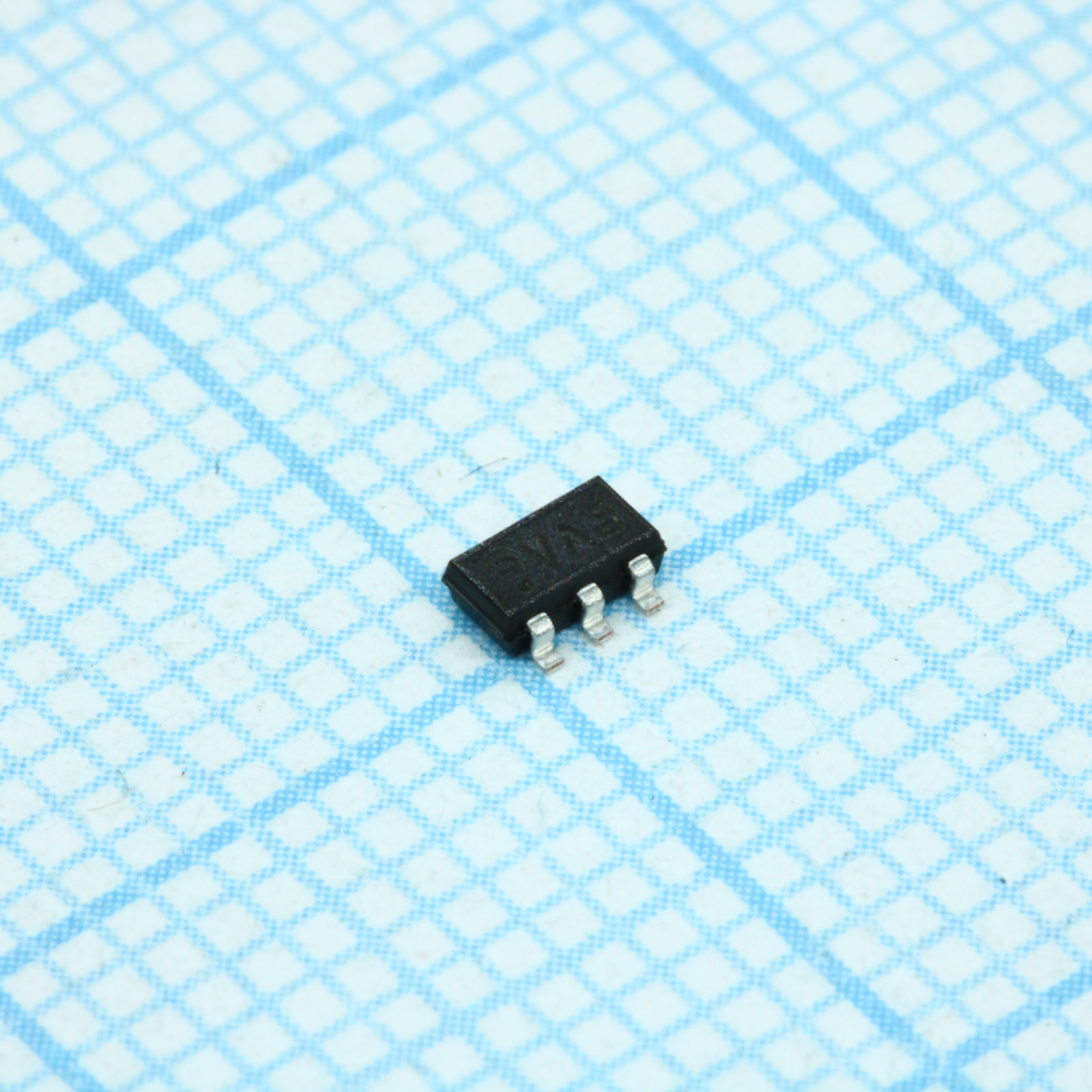 Фото TLV493DA1B6HTSA2 Infineon Technologies — TLV493DA1B6HTSA2 — Датчики магнитного поля (Холла) — Infineon Technologies
