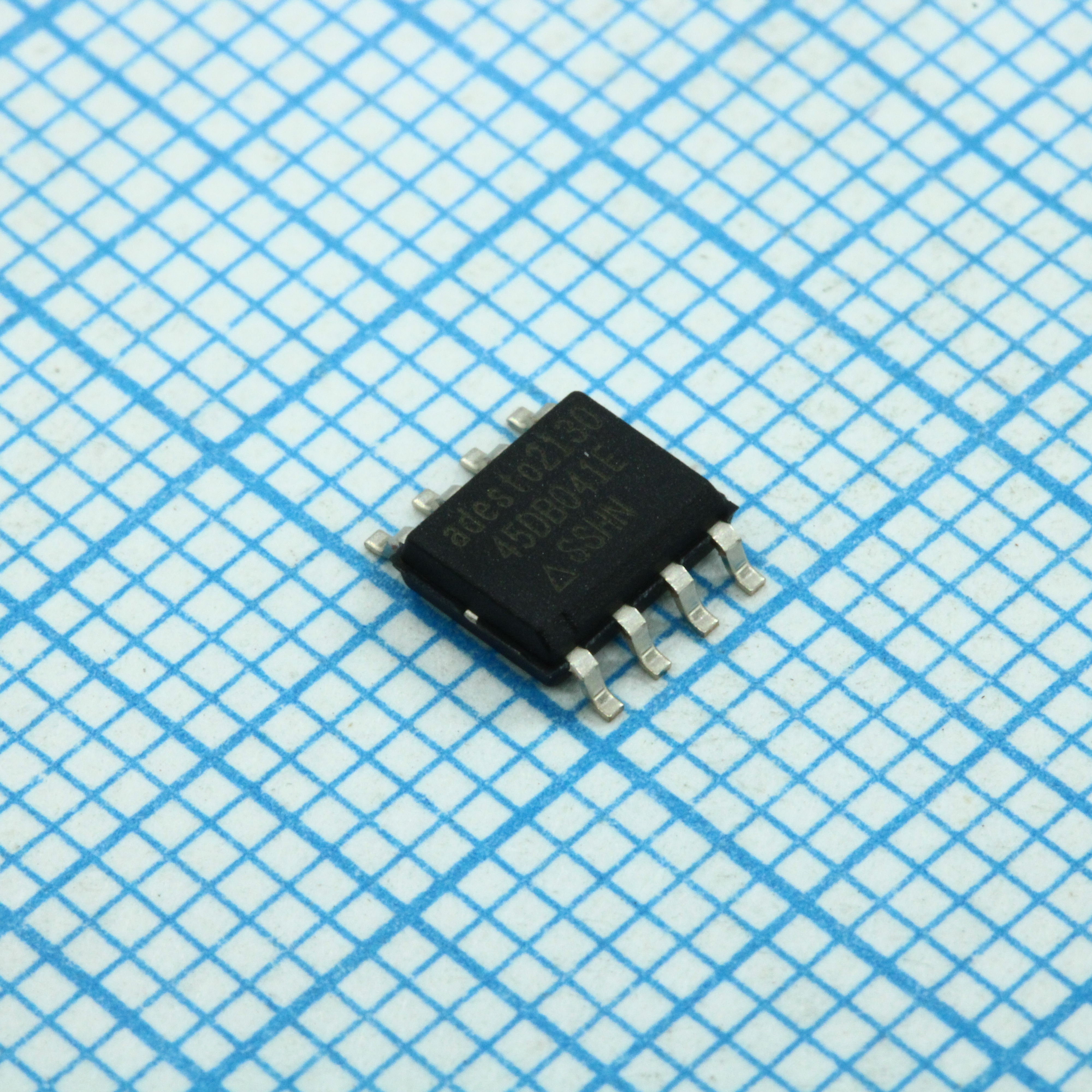 Фото AT45DB041E-SSHN-T Renesas — AT45DB041E-SSHN-T — Flash память — Renesas