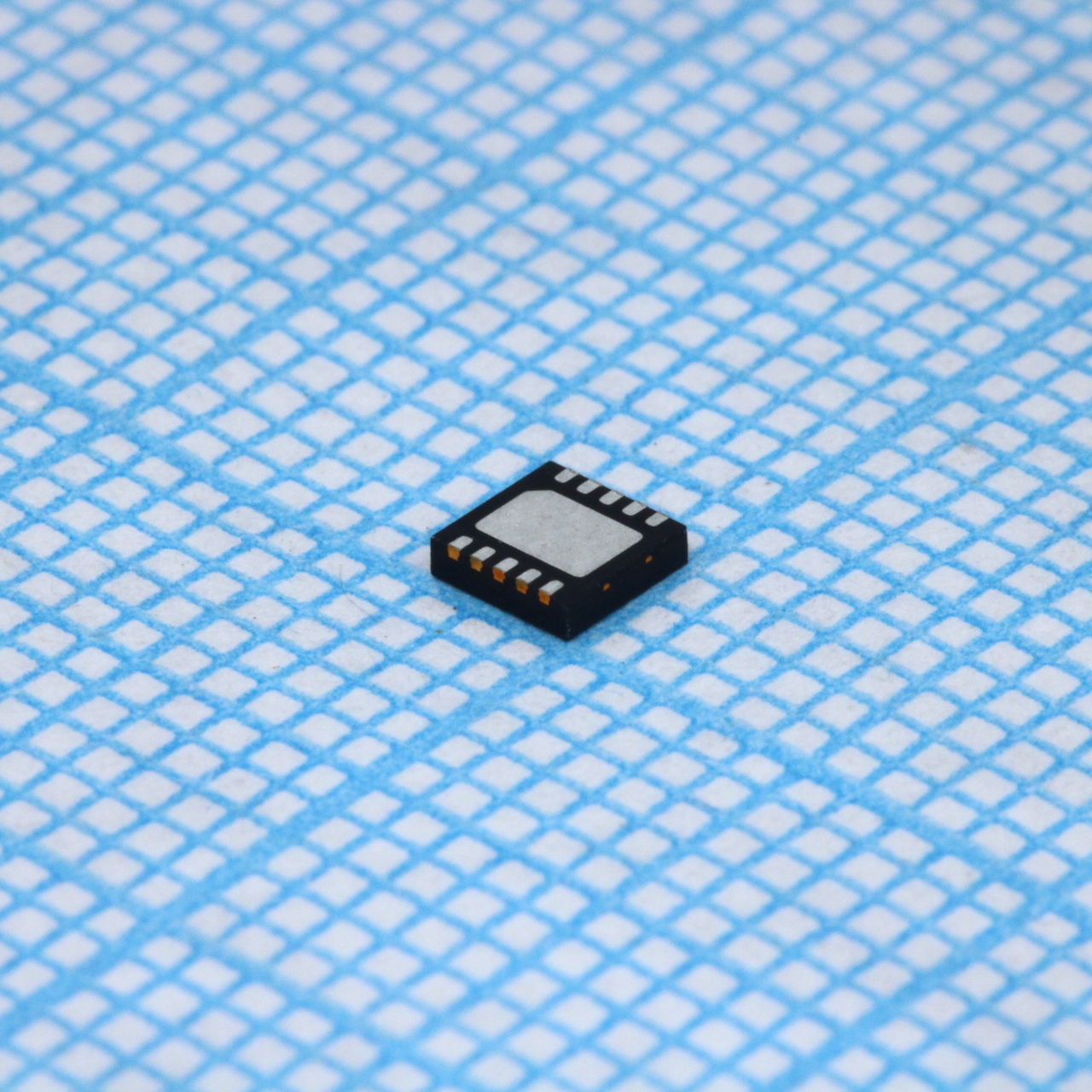 Фото ADP2504ACPZ-5.0-R7 Analog Devices, Inc. — ADP2504ACPZ-5.0-R7 — Импульсные преобразователи — Analog Devices, Inc.
