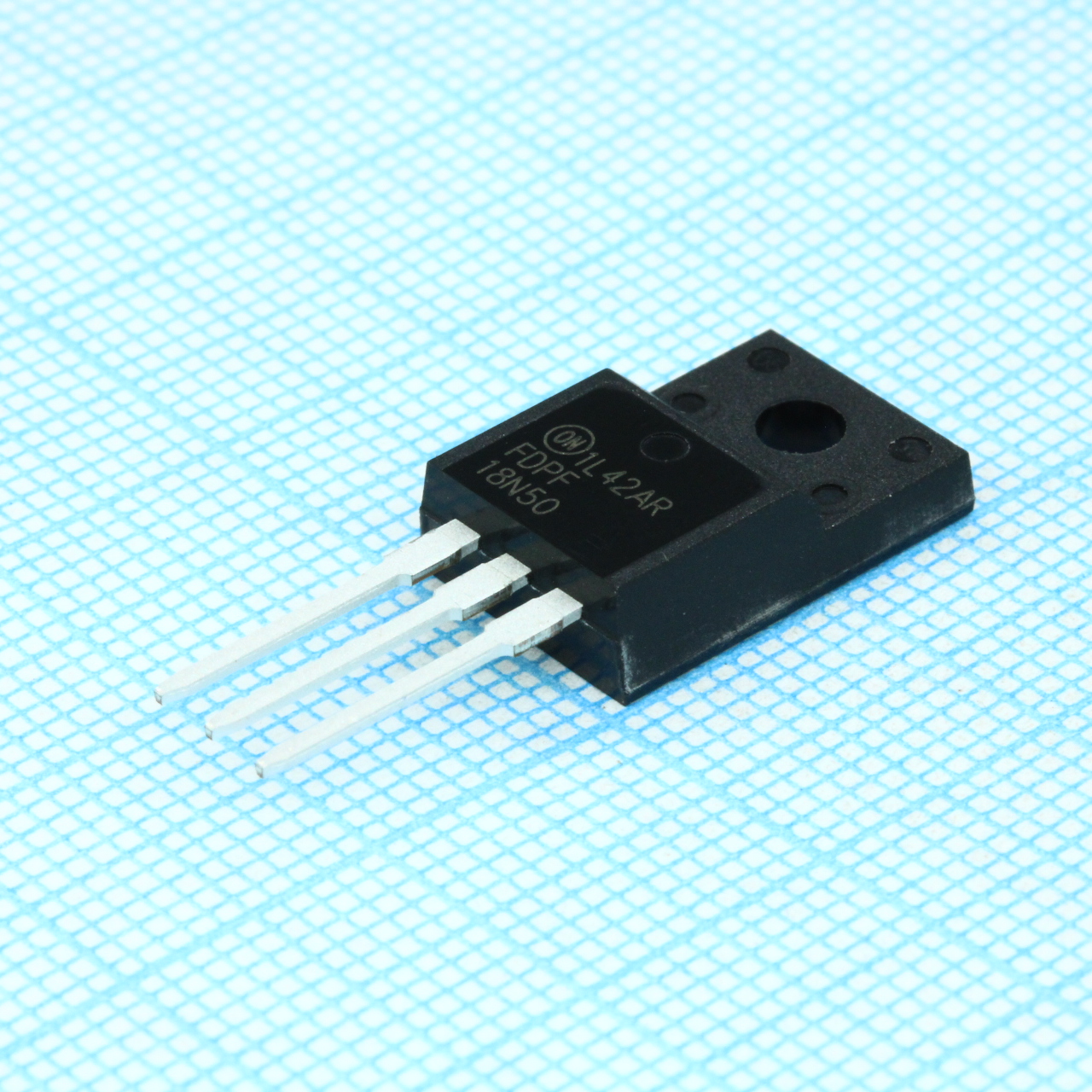 Фото FDPF18N50 ON Semiconductor — FDPF18N50 — Одиночные MOSFET транзисторы — ON Semiconductor