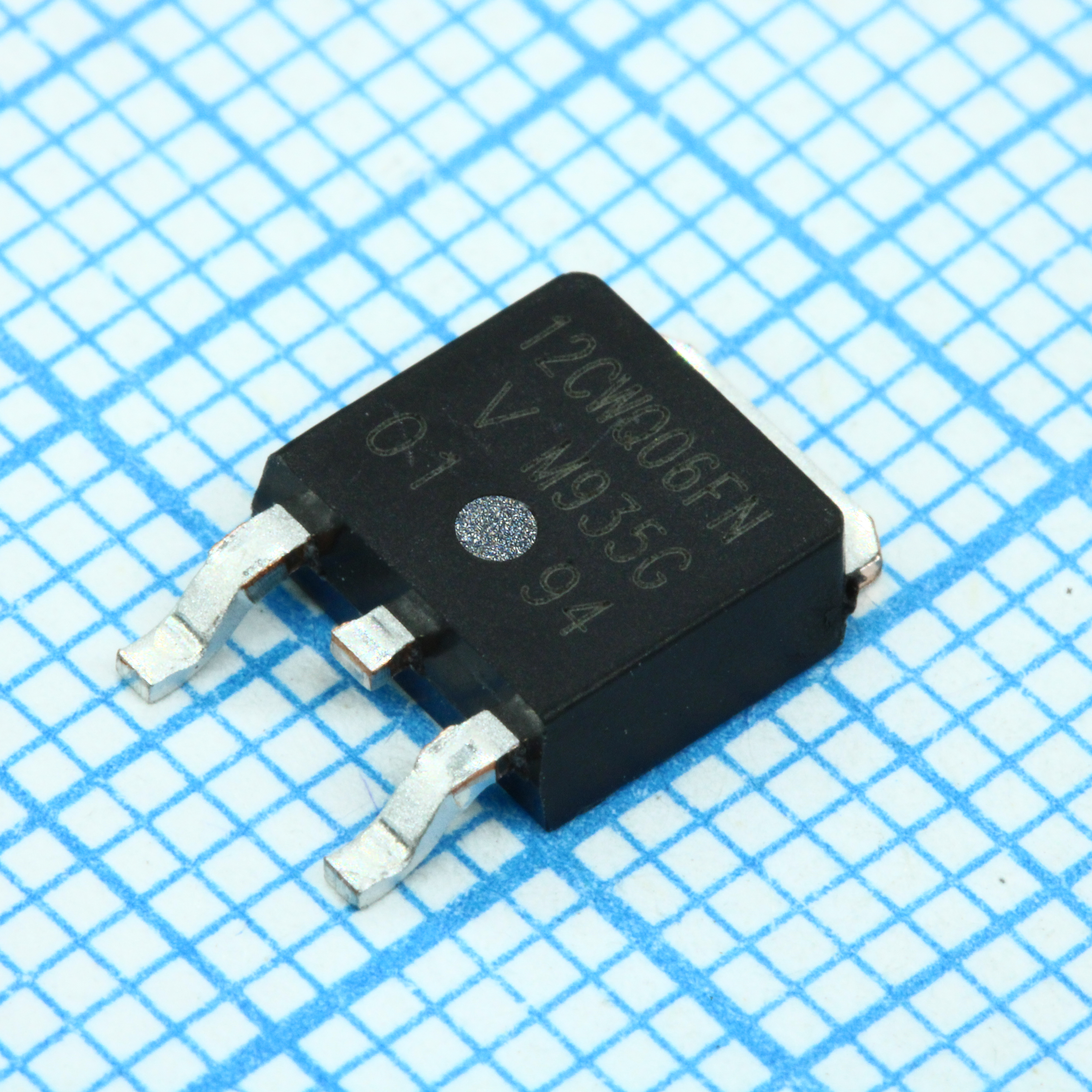Фото Шоттки х2  60V VISHAY — VS-12CWQ06FNTR-M3 — Сборки диодов Шоттки — VISHAY