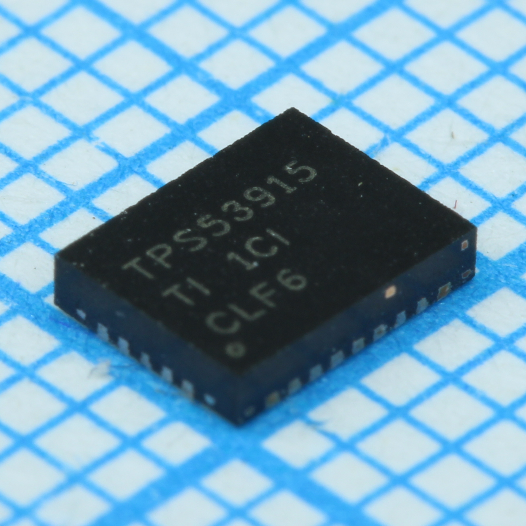 Фото TPS53915RVER Texas Instruments — TPS53915RVER — Импульсные преобразователи — Texas Instruments