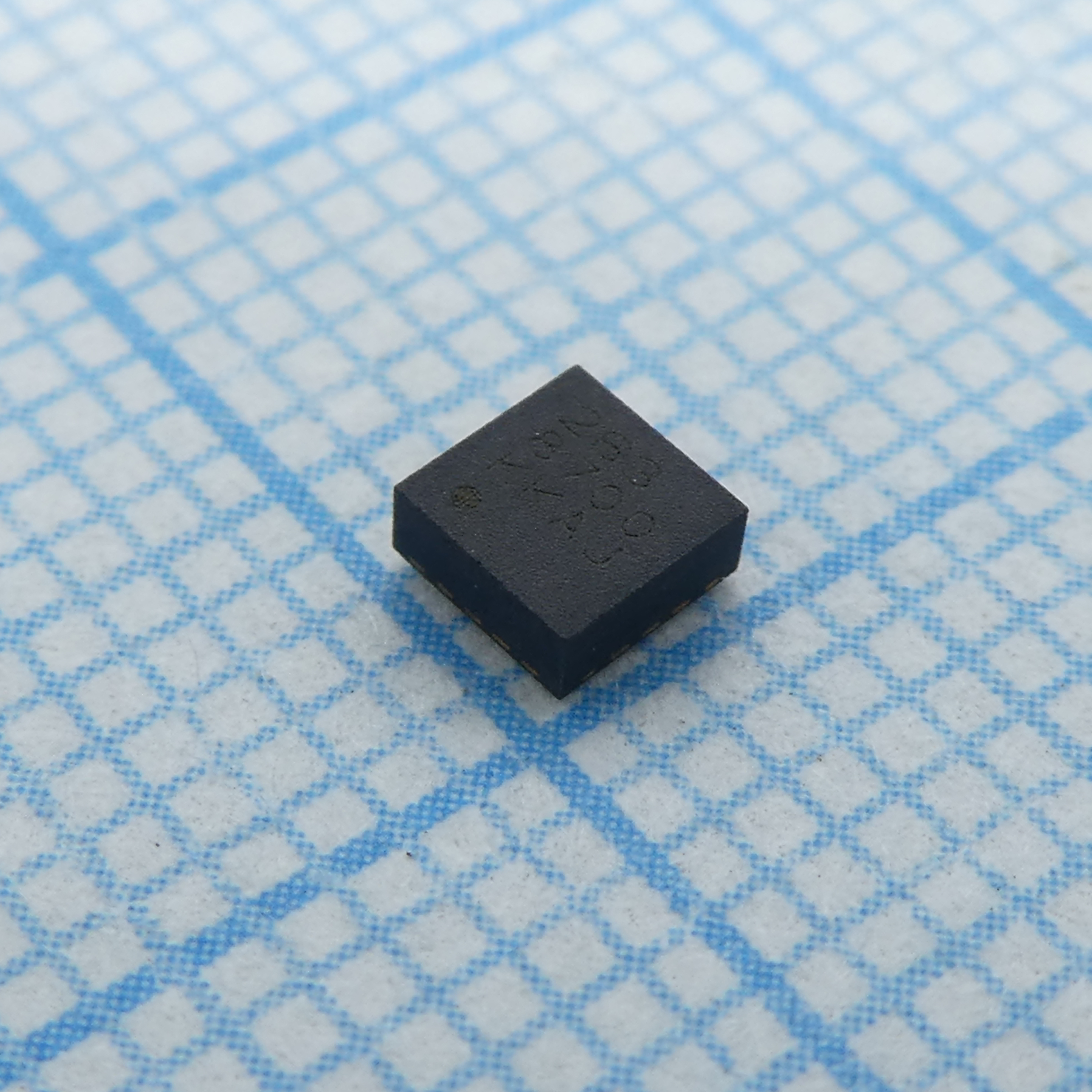 Фото FXOS8700CQR1 NXP / Philips — FXOS8700CQR1 — Датчики ускорения (акселерометры) — NXP / Philips