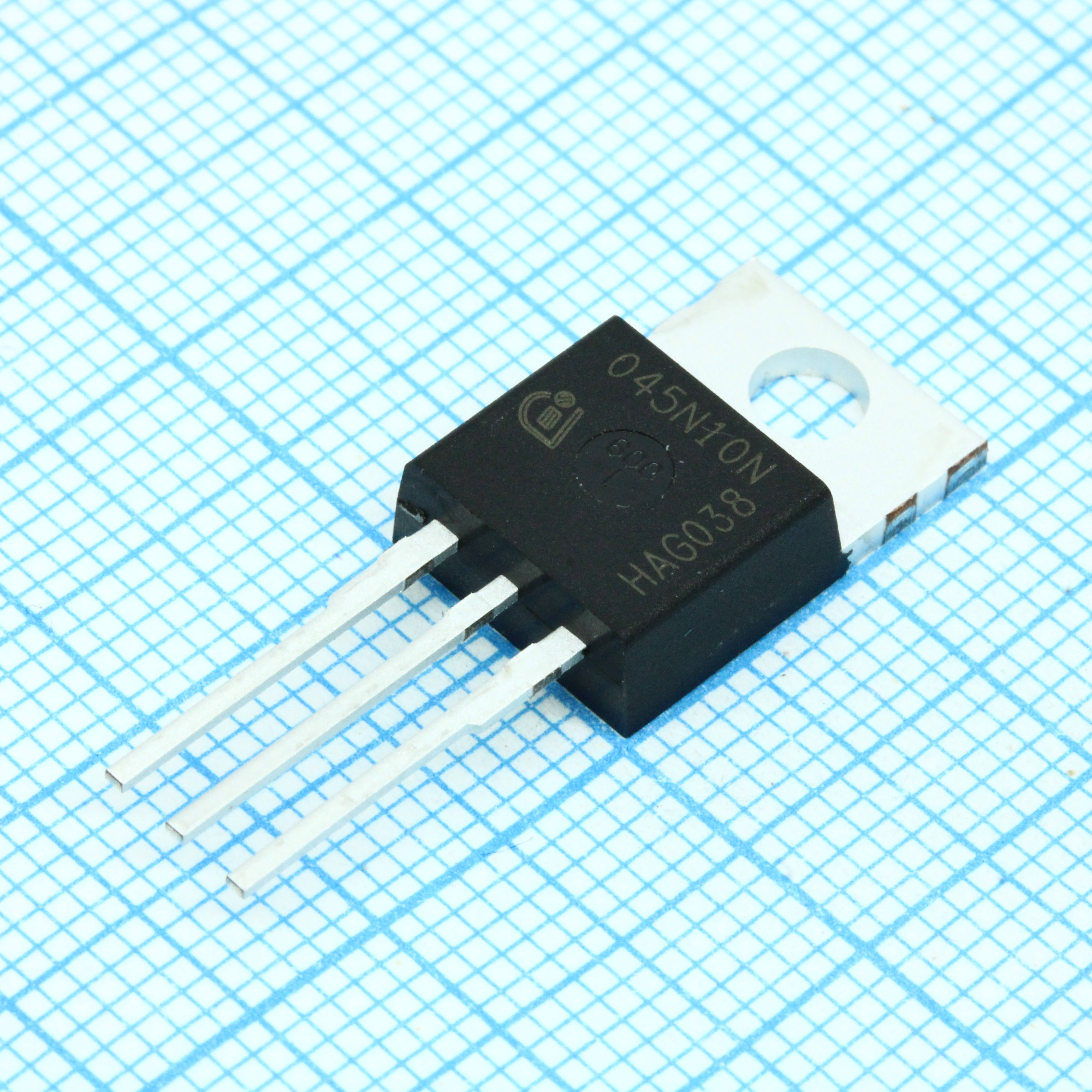 Фото IPP045N10N3GXKSA1 Infineon Technologies — IPP045N10N3GXKSA1 — Одиночные MOSFET транзисторы — Infineon Technologies