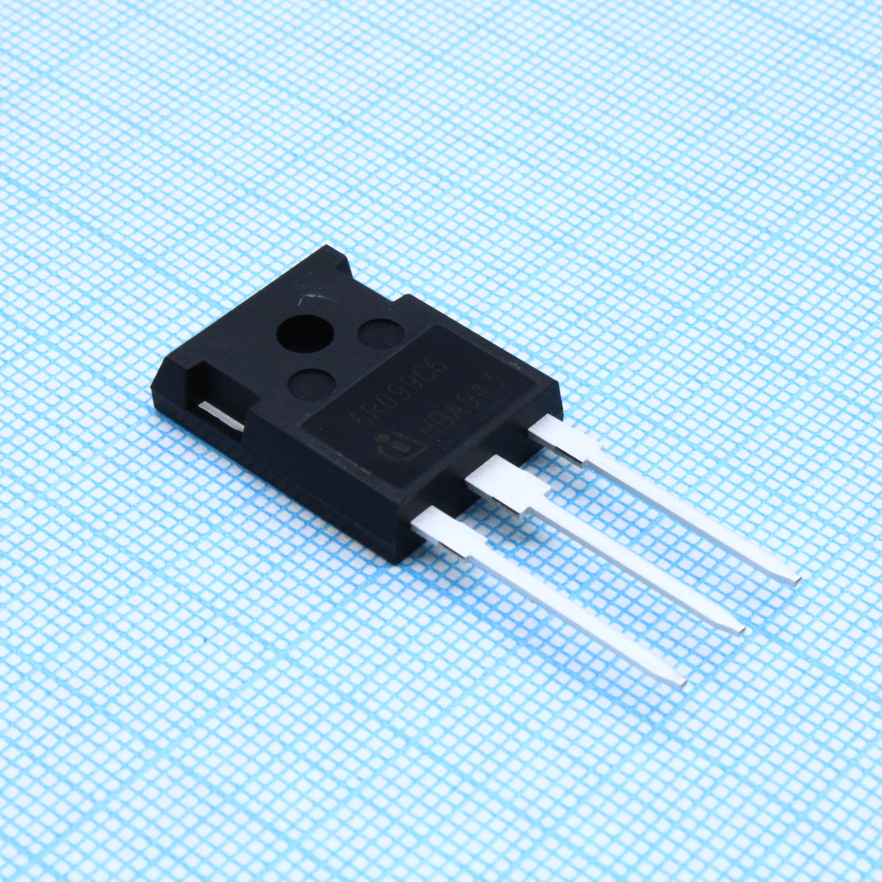Фото IPW60R099C6FKSA1 Infineon Technologies — IPW60R099C6FKSA1 — Одиночные MOSFET транзисторы — Infineon Technologies