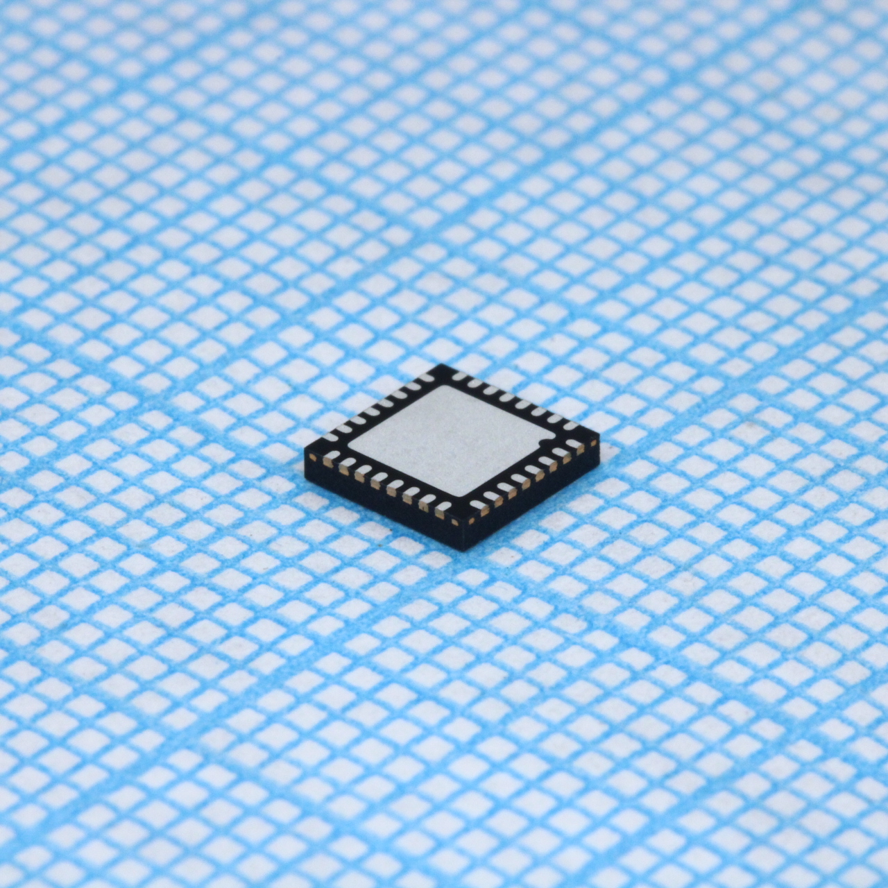 Фото ATSAML21E18B-MUT Microchip Technology Inc. — ATSAML21E18B-MUT — Микроконтроллеры Microchip/Atmel — Microchip Technology Inc.