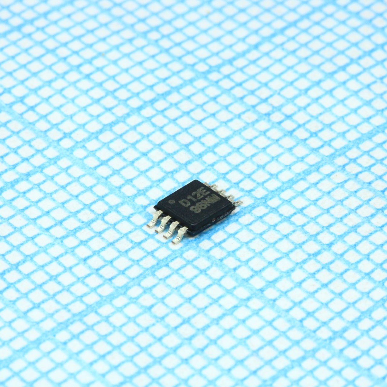 Фото DAC7512E/250 Texas Instruments — DAC7512E/2K5 — Цифро-Аналоговые Преобразователи (ЦАП) — Texas Instruments