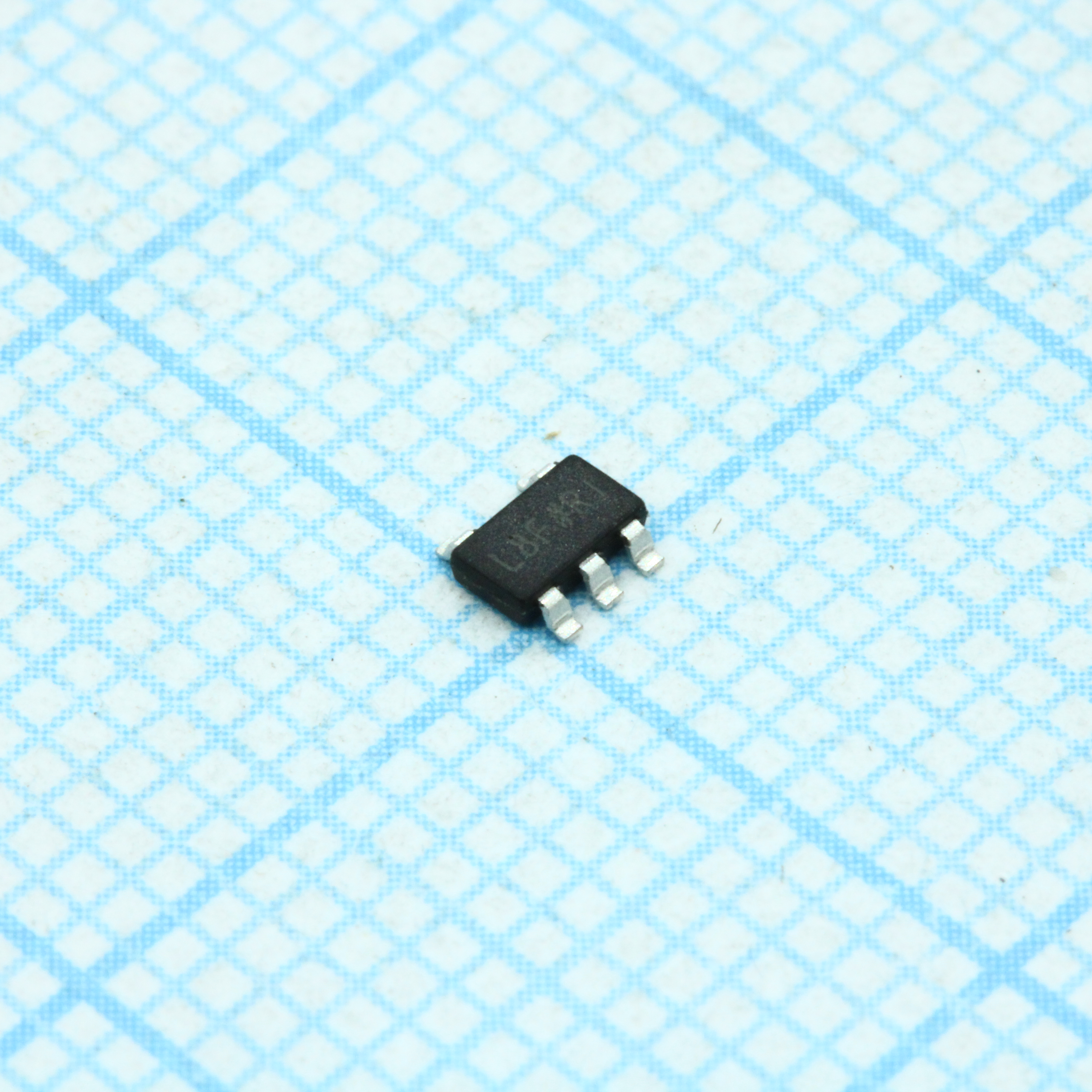 Фото ADP170AUJZ-1.5-R7 Analog Devices, Inc. — ADP170AUJZ-1.5-R7 — Стабилизаторы линейные — Analog Devices, Inc.