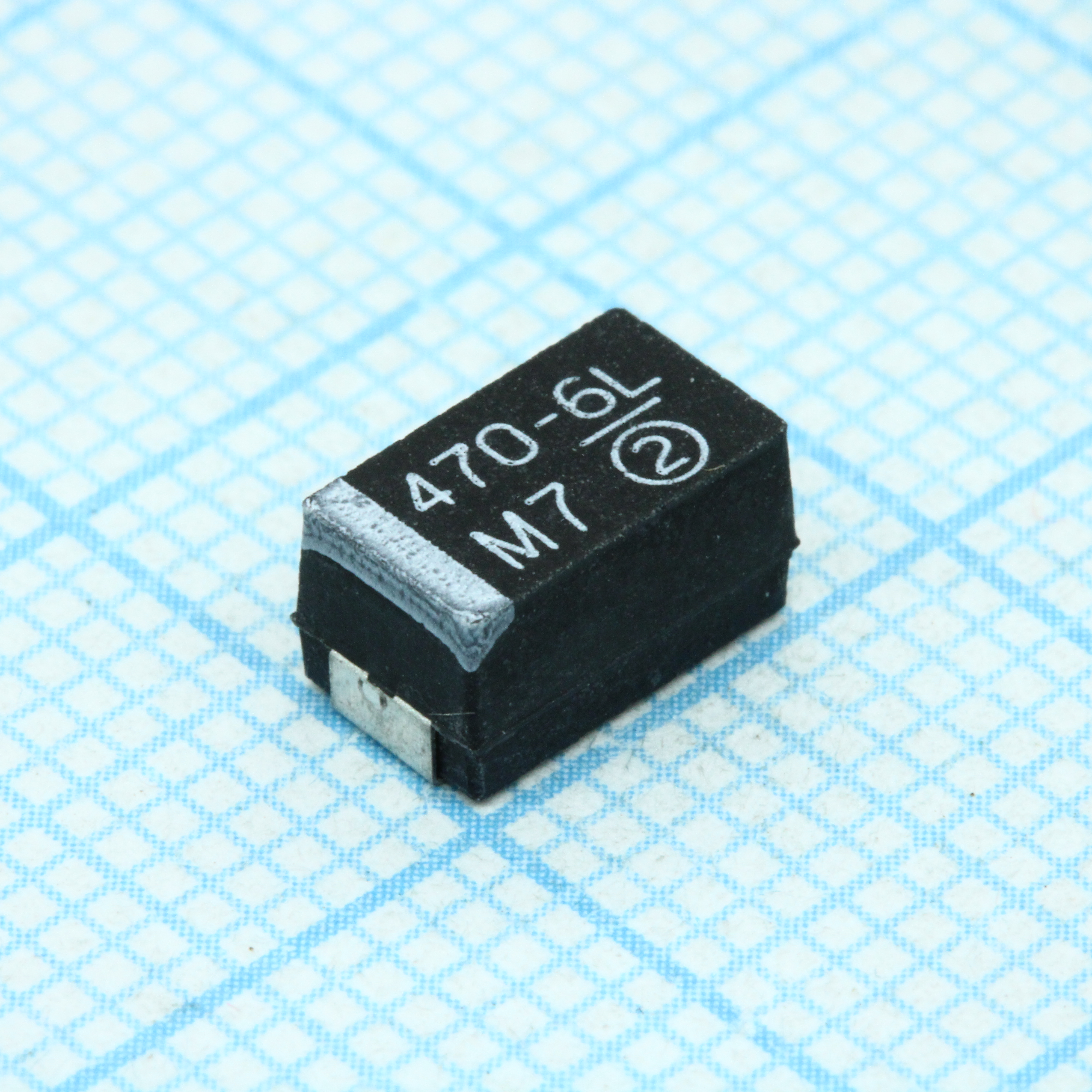 Фото ип Тант.  6.3V 470uF  E VISHAY — 293D477X06R3E2TE3 — Танталовые ЧИП конденсаторы — VISHAY