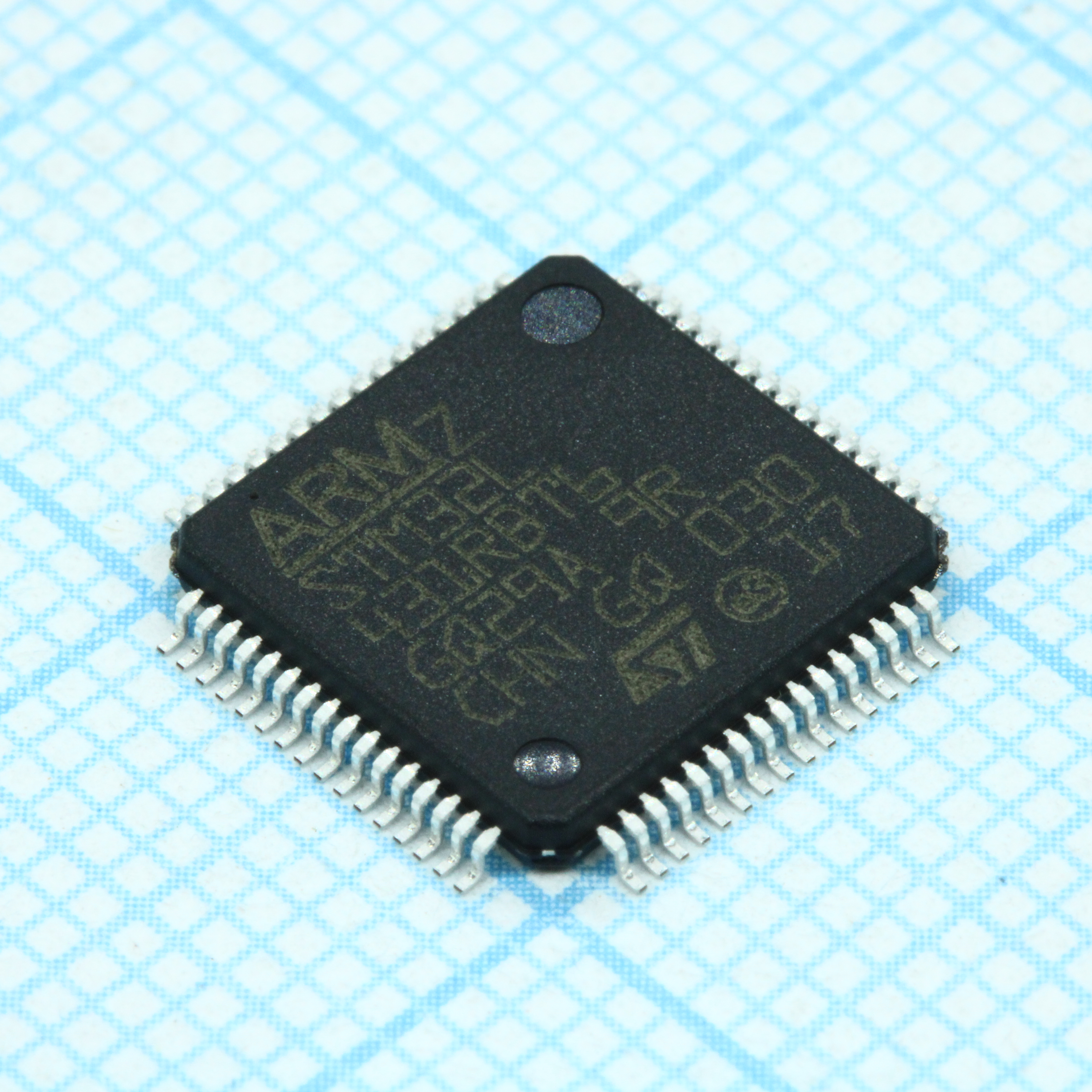 Фото STM32L431RBT6 ST Microelectronics — STM32L431RBT6 — Микроконтроллеры STM — ST Microelectronics