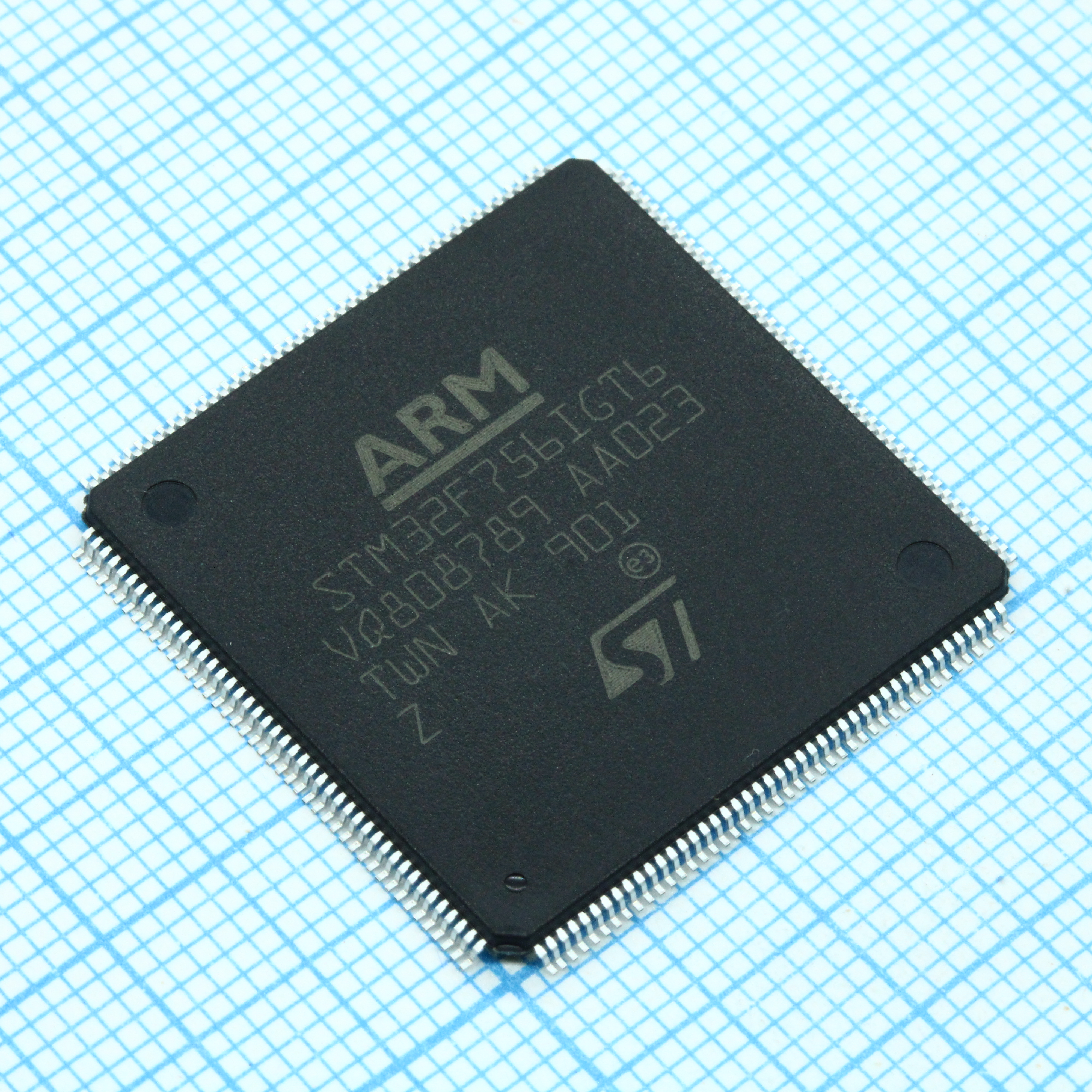 Фото STM32F756IGT6 ST Microelectronics — STM32F756IGT6 — Микроконтроллеры STM — ST Microelectronics