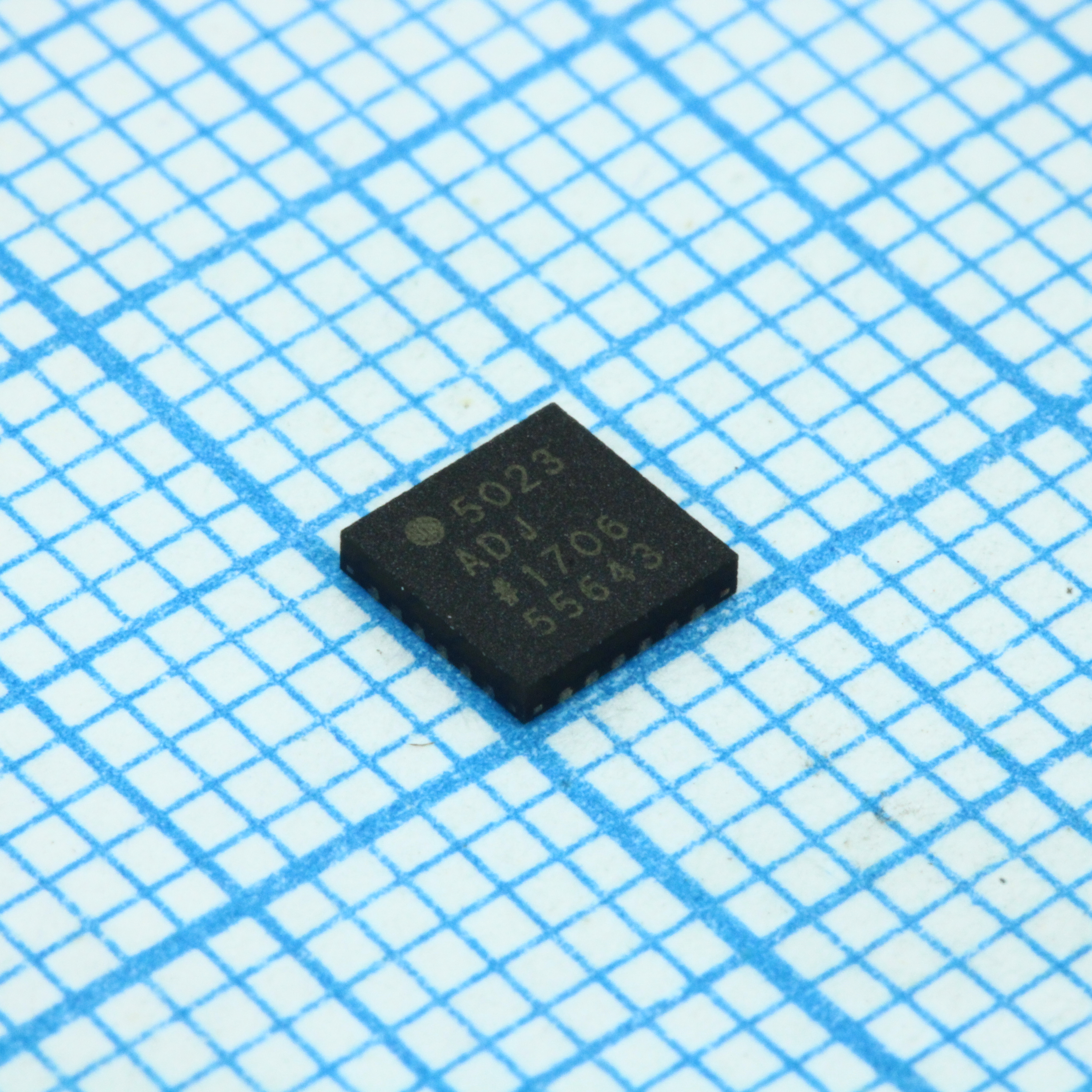 Фото ADP5023ACPZ-R7 Analog Devices, Inc. — ADP5023ACPZ-R7 — Стабилизаторы линейные — Analog Devices, Inc.