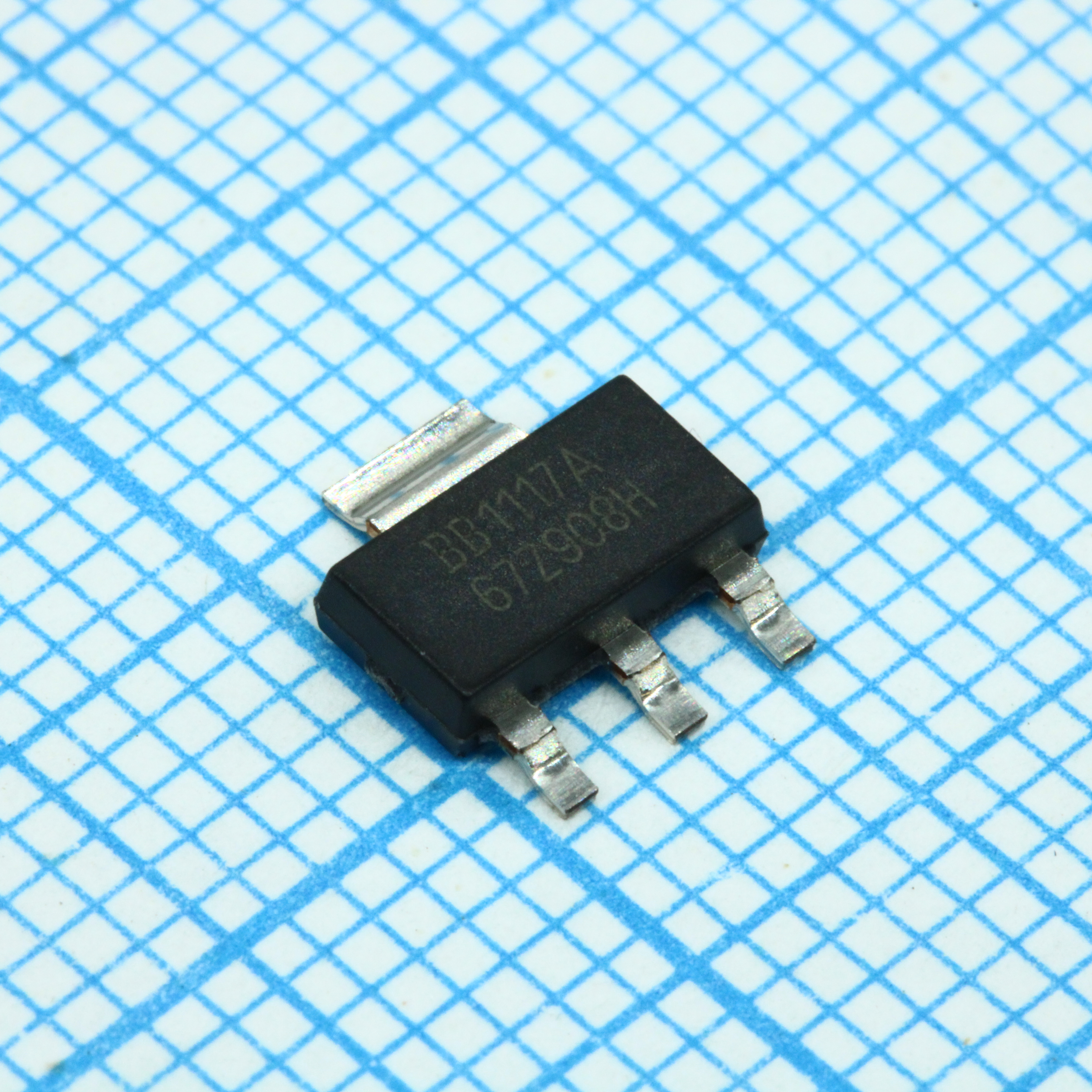 Фото REG1117A Texas Instruments — REG1117A/2K5