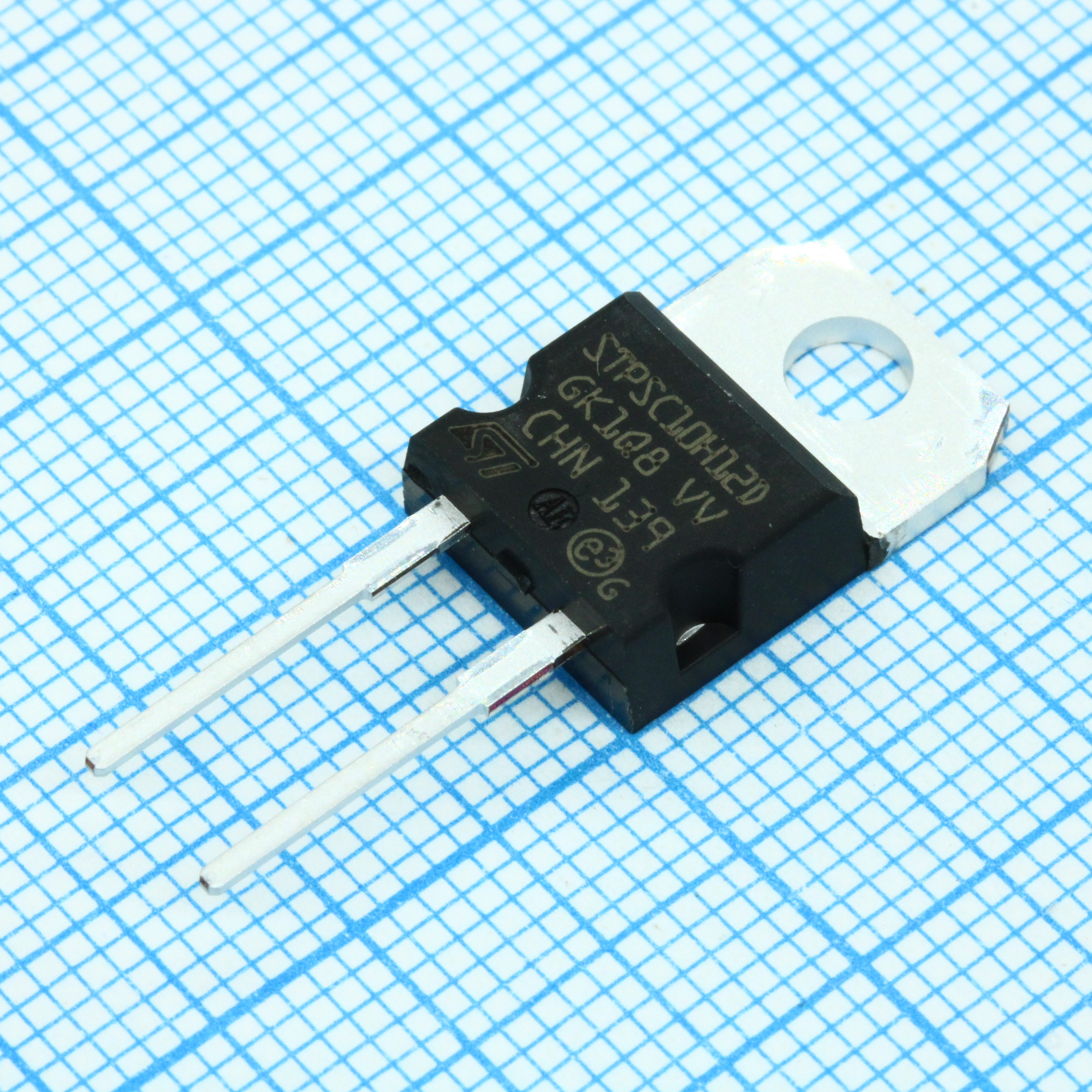 Фото Шоттки1200V 10А ST Microelectronics — STPSC10H12D — Диоды на карбиде кремния — ST Microelectronics