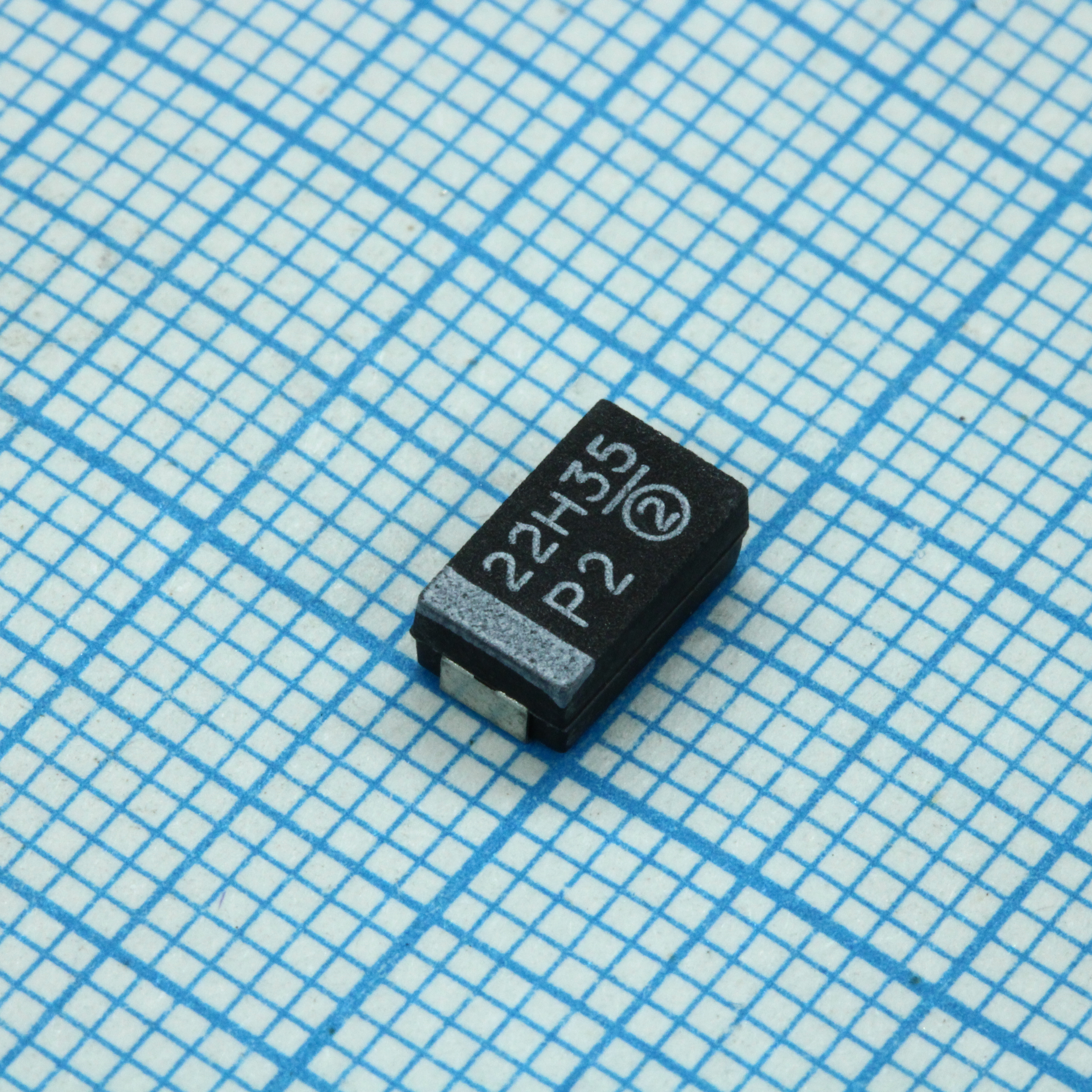 Фото ип Тант. 35V  22uF 10% D High Temp VISHAY — TH3D226K035C0300 — Танталовые ЧИП конденсаторы — VISHAY