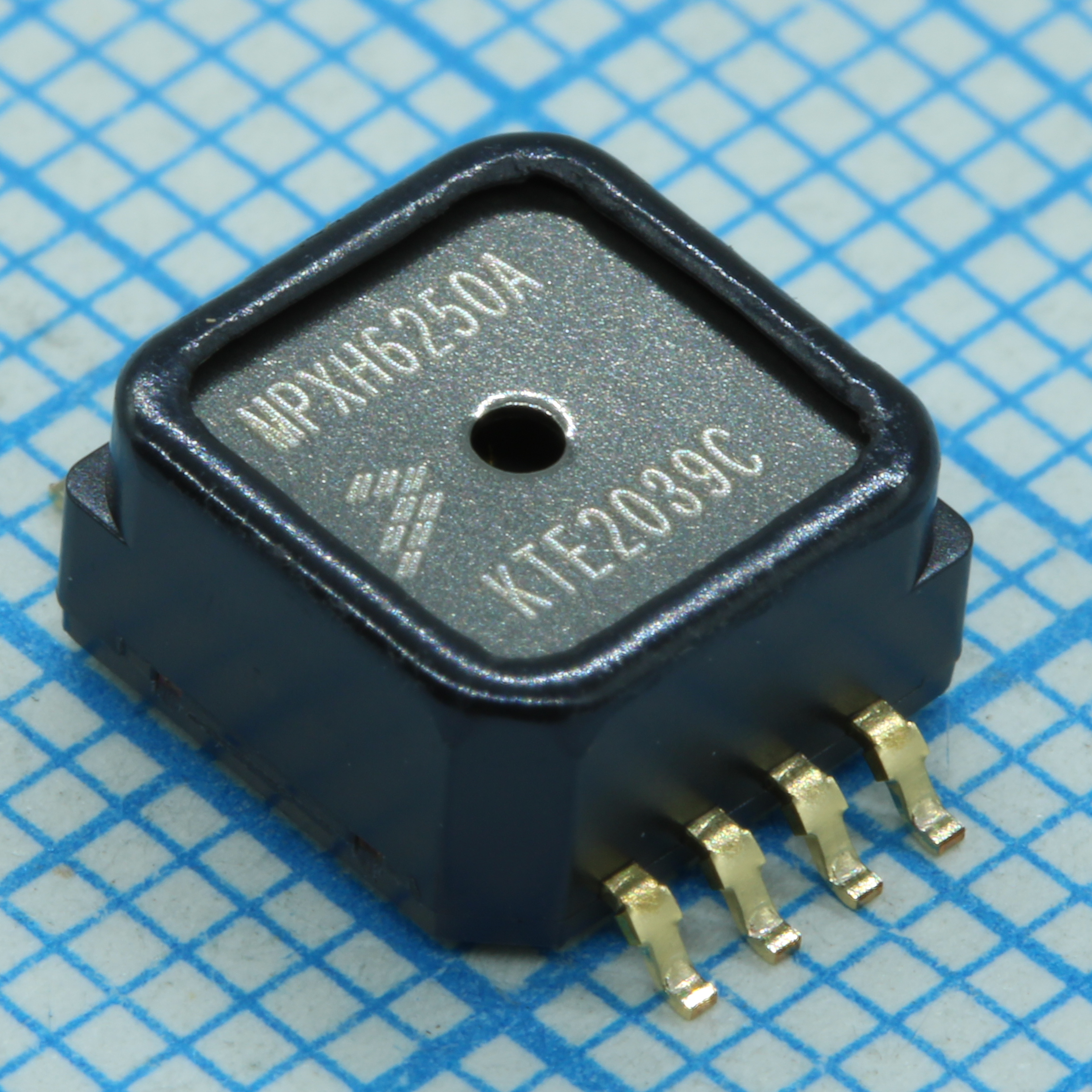 Фото MPXH6250AC6U NXP / Philips — MPXH6250A6T1 — Датчики давления и силы — NXP / Philips