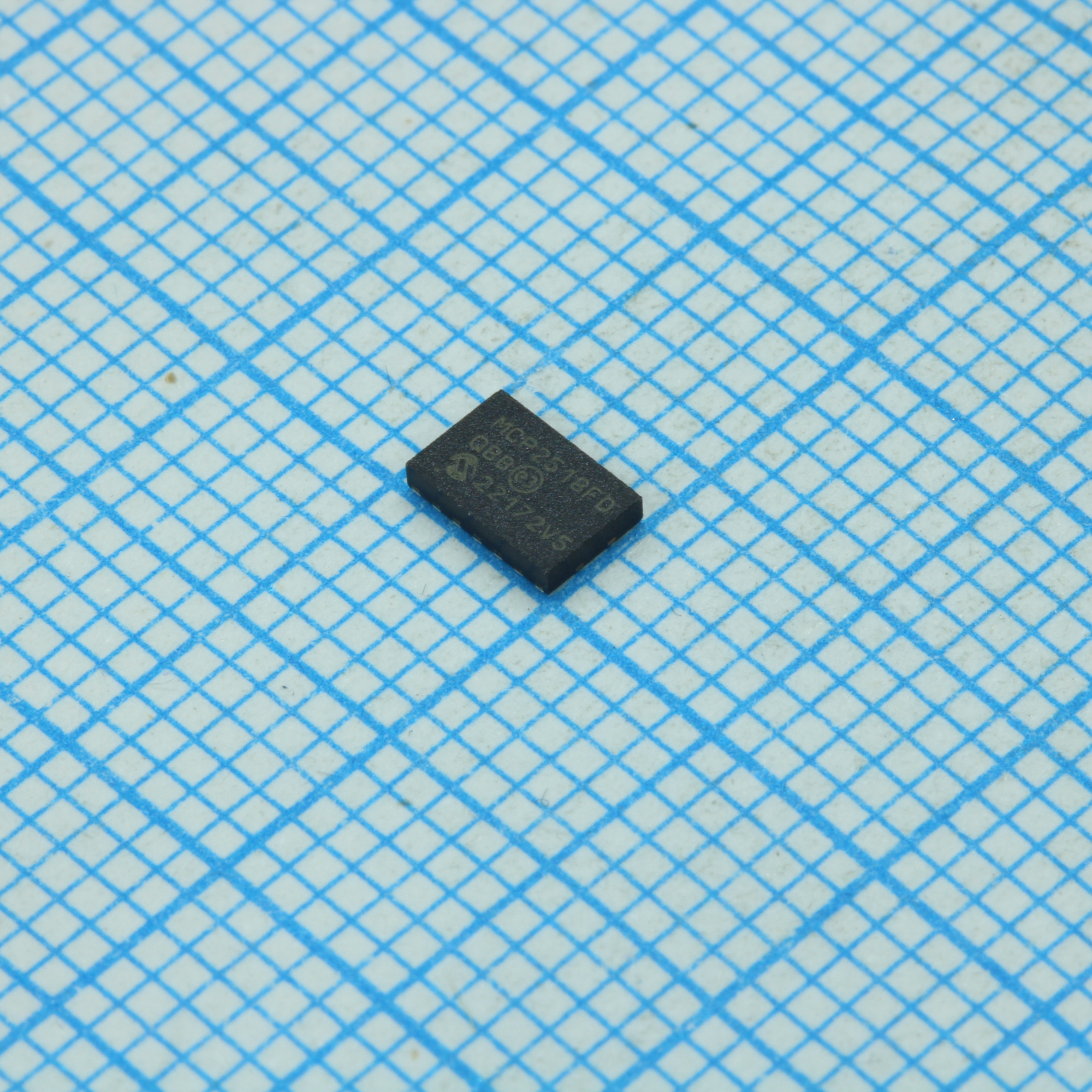 Фото MCP2518FDT-E/QBB Microchip Technology Inc. — MCP2518FDT-E/QBB — CAN, LIN интерфейсы — Microchip Technology Inc.