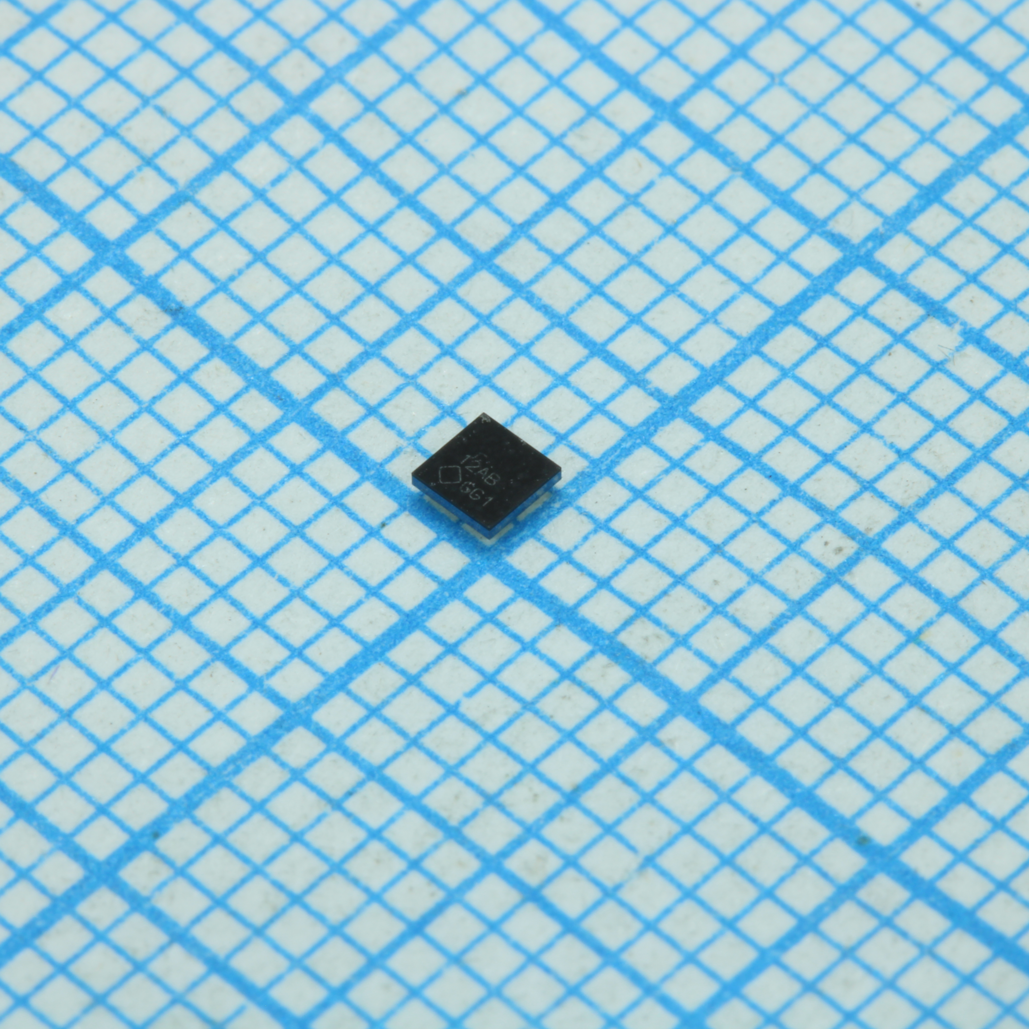 Фото LM4922TL/NOPB Texas Instruments — LM4922TL/NOPB — Микросхемы для Аудио - УНЧ — Texas Instruments