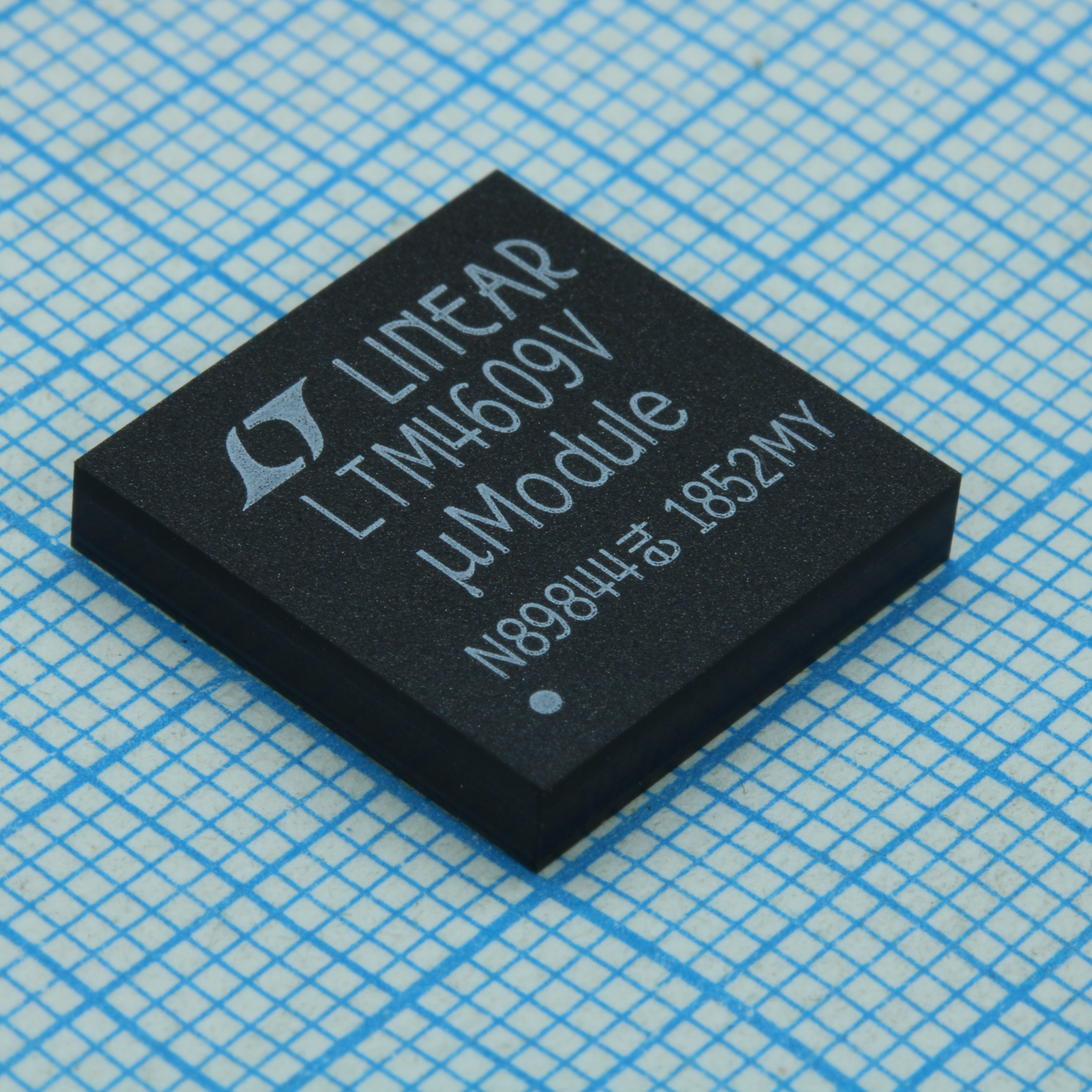Фото LTM4609EV#PBF Analog Devices, Inc. — LTM4609EV#PBF — Импульсные преобразователи — Analog Devices, Inc.