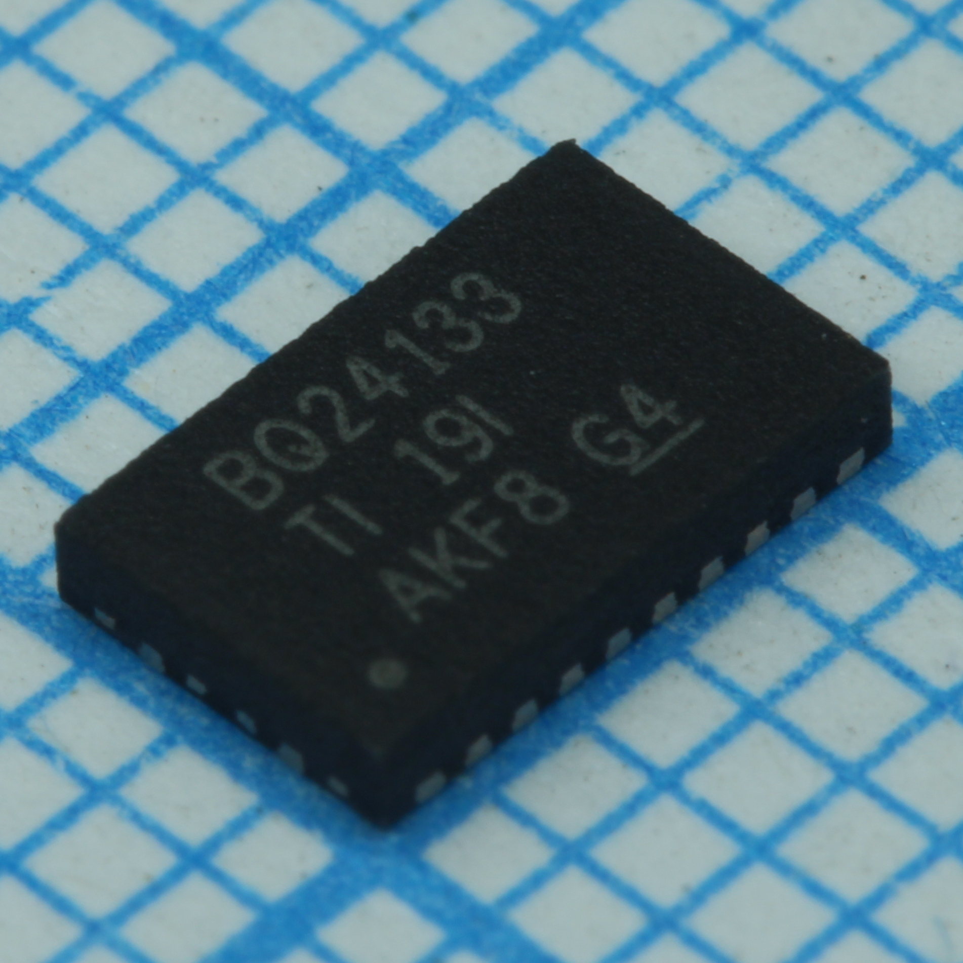 Фото BQ24133RGYR Texas Instruments — BQ24133RGYR — Контроллеры заряда батарей — Texas Instruments