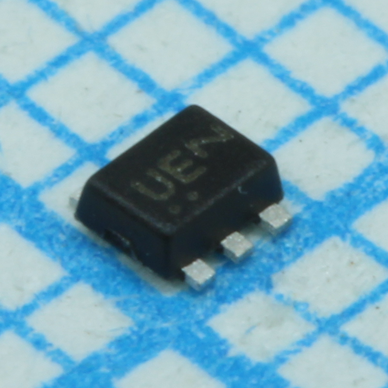 Фото EMC4DXV5T1G ON Semiconductor — EMC4DXV5T1G — Сборки цифровых транзисторов — ON Semiconductor