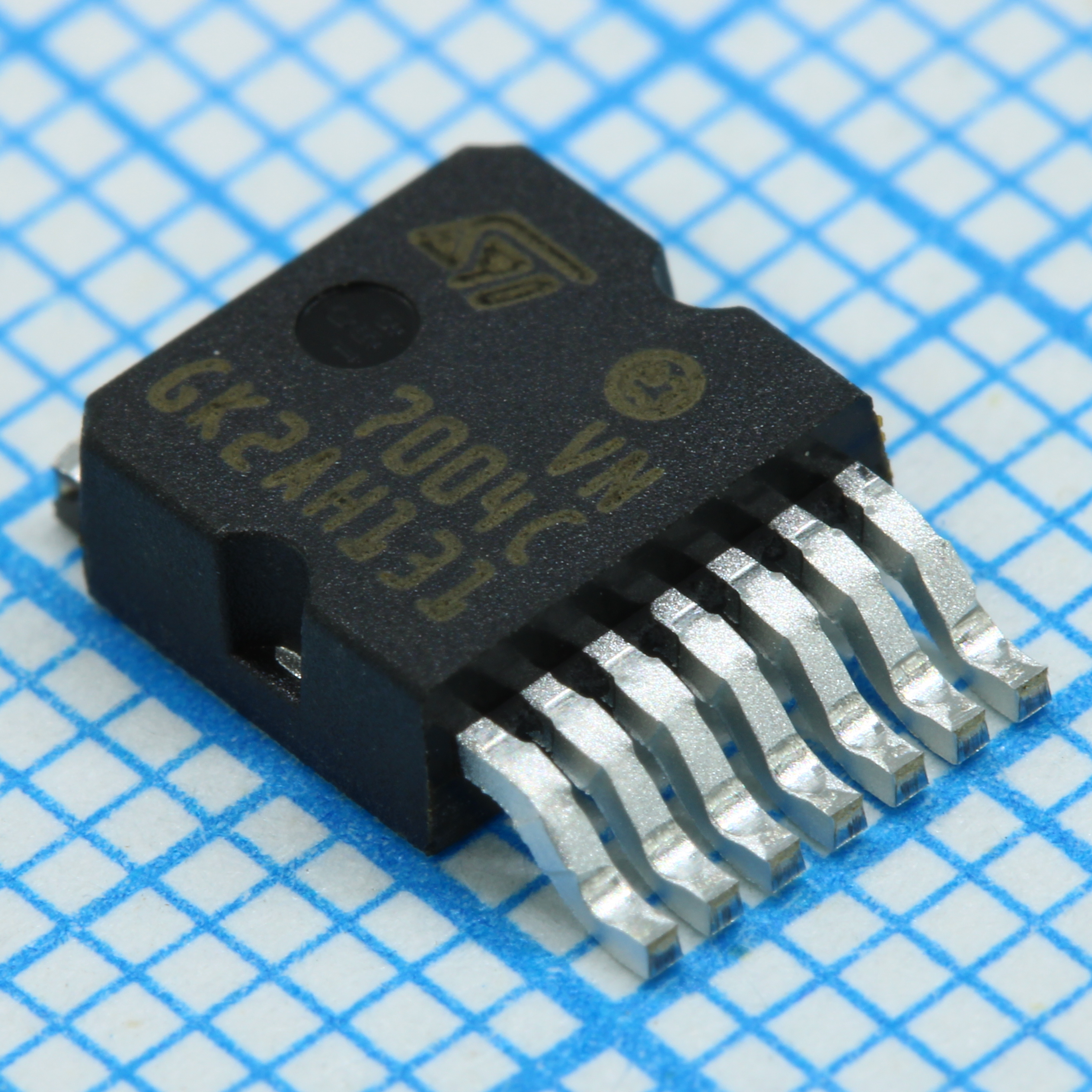 Фото VN7004CHTR ST Microelectronics — VN7004CHTR — Силовые ключи — ST Microelectronics
