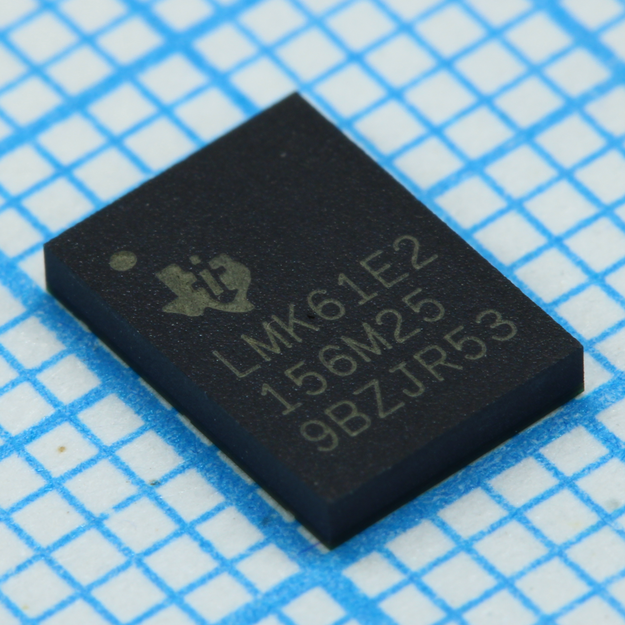 Фото ген 156.25 МГц Texas Instruments — LMK61E2-156M25SIAR — Кварцевые генераторы — Texas Instruments