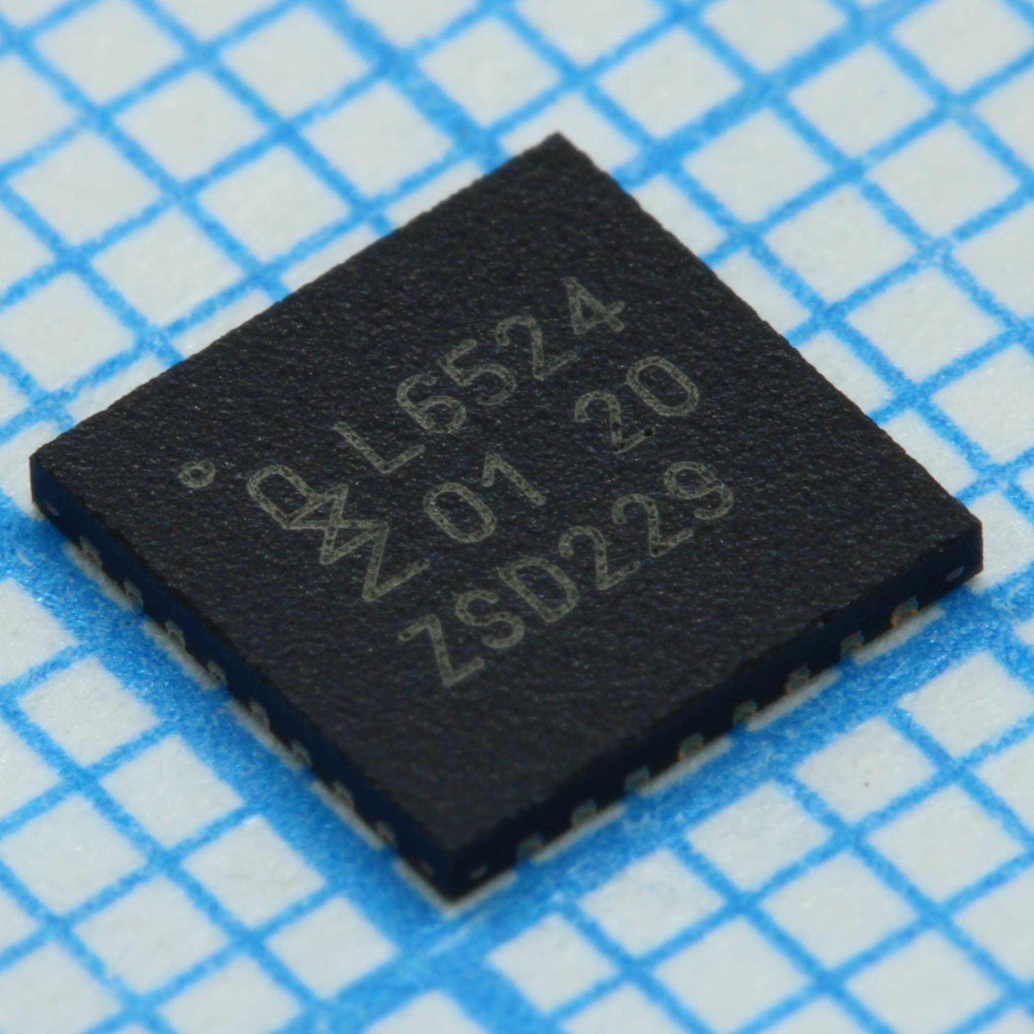 Фото PCAL6524HEAZ NXP / Philips — PCAL6524HEAZ — Расширители входов/выходов — NXP / Philips