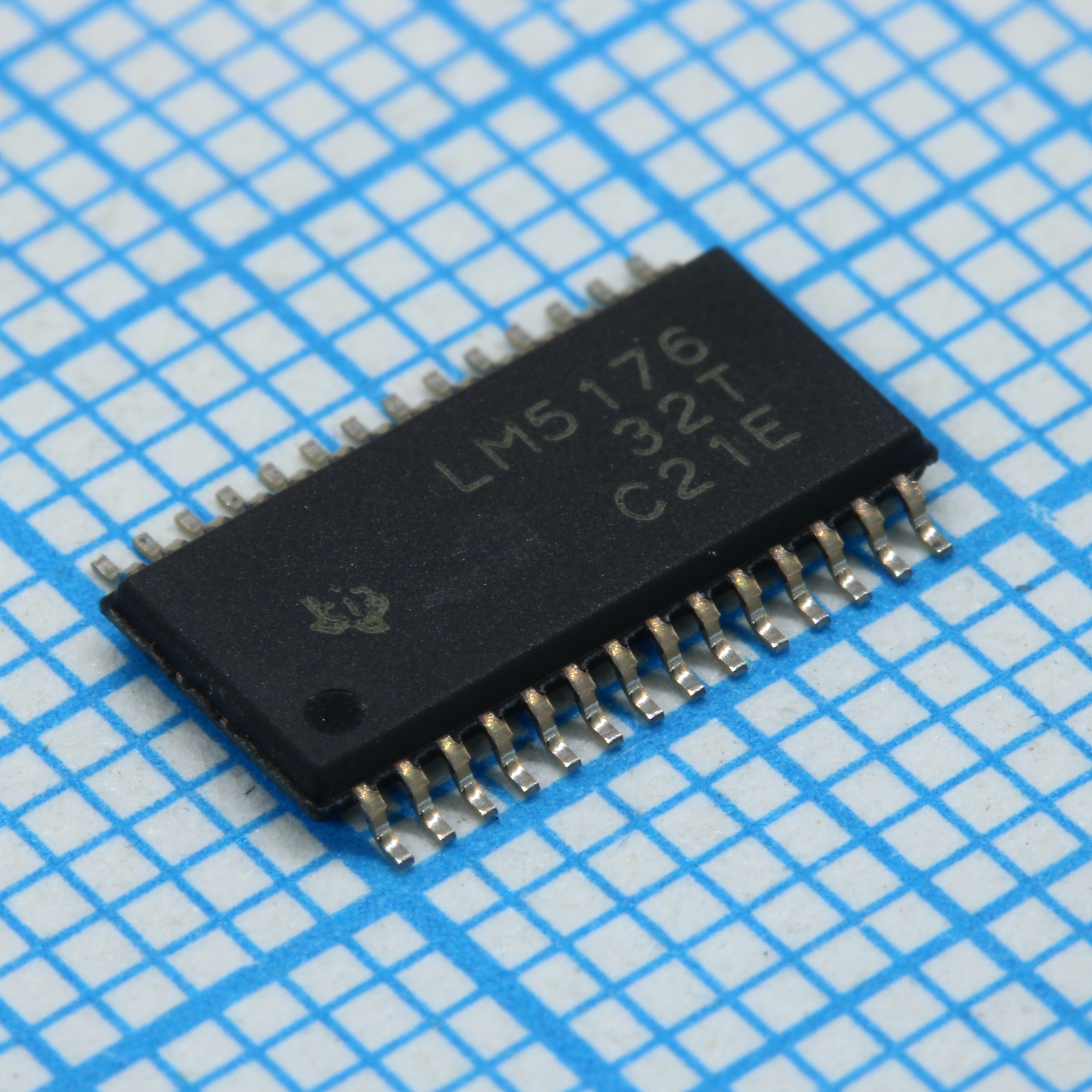 Фото LM5176PWPR Texas Instruments — LM5176PWPR — ШИМ (PWM) контроллеры — Texas Instruments