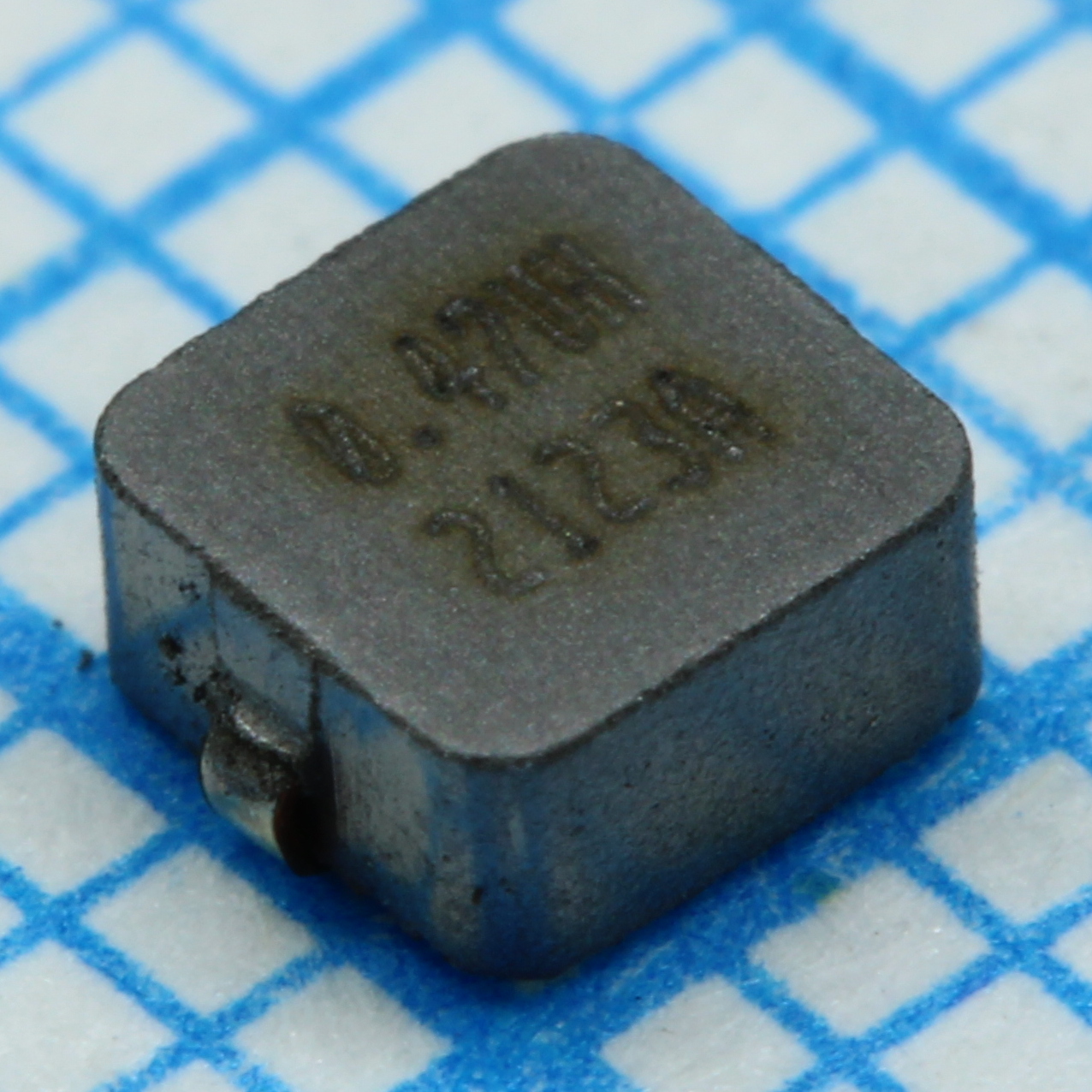 Фото IHLP1212AEERR47M11 VISHAY — IHLP1212AEERR47M11 — Индуктивности и дроссели SMD-исполнения — VISHAY