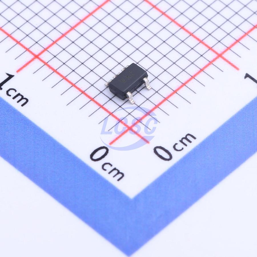 Фото MIC5504-2,5YM5 Microchip Technology Inc. — MIC5504-2.5YM5-TR