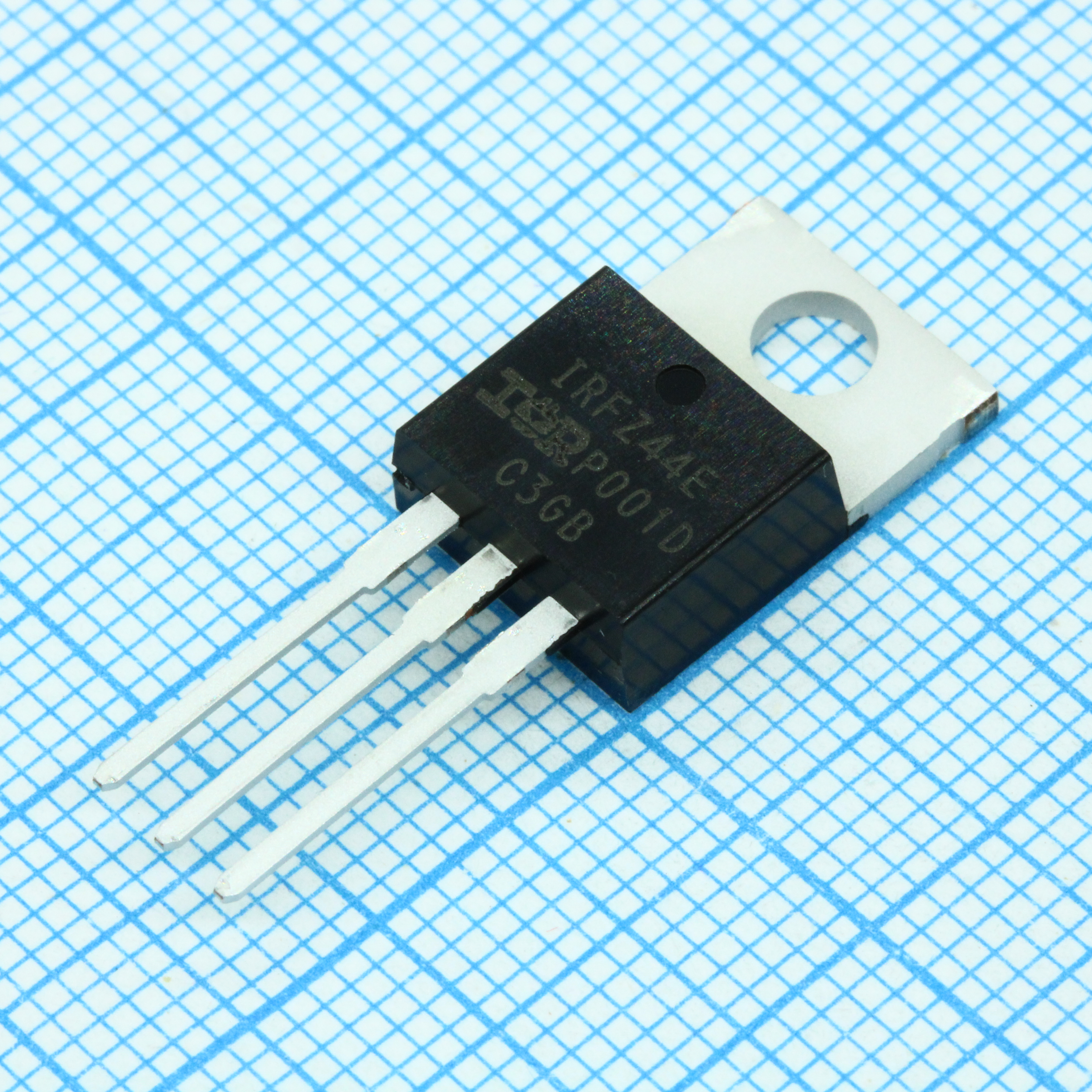 Фото IRFZ44E Infineon Technologies — IRFZ44EPBF