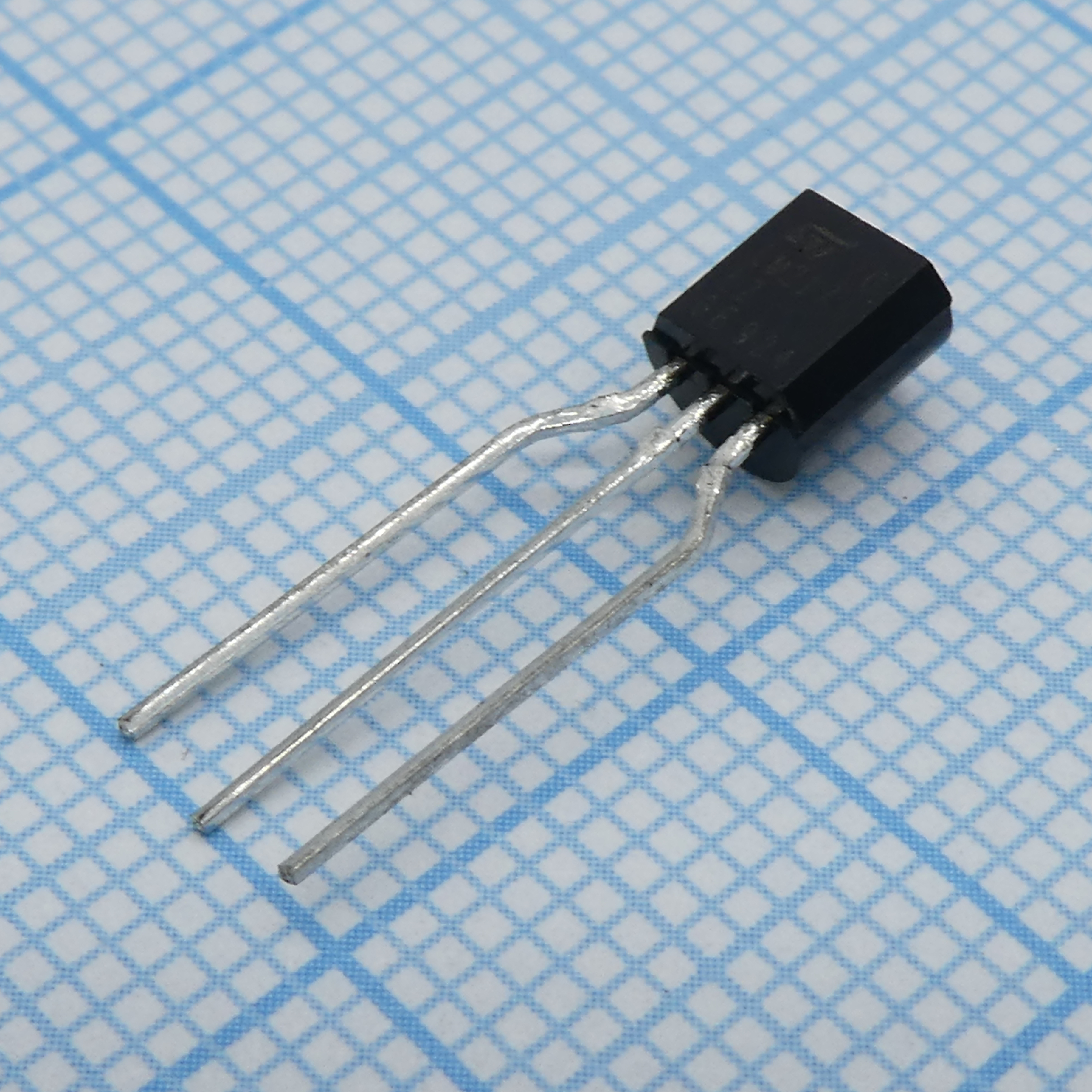 Фото LM217TO92 ST Microelectronics — LM217LZ-TR