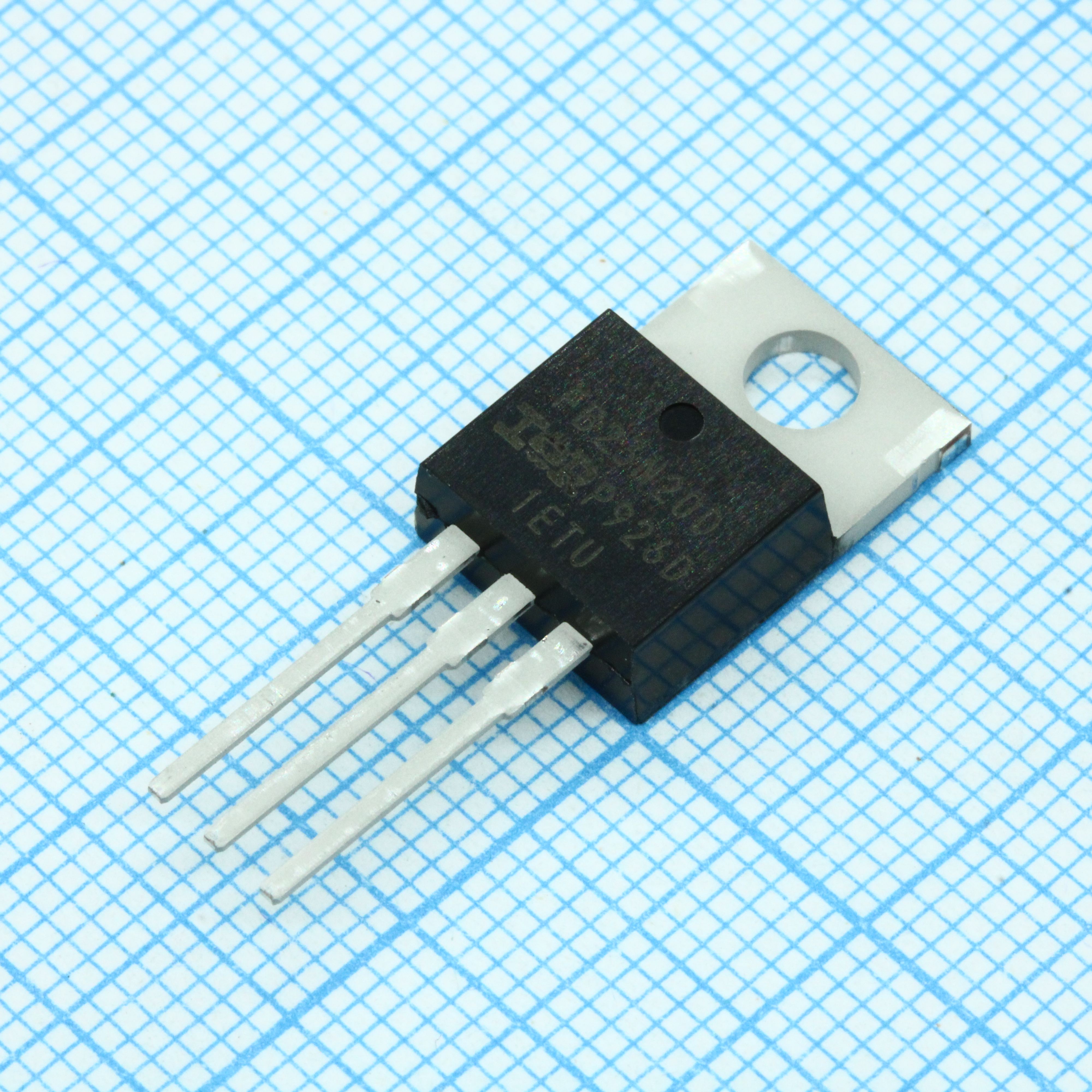 Фото IRFB23N20D Infineon Technologies — IRFB23N20DPBF