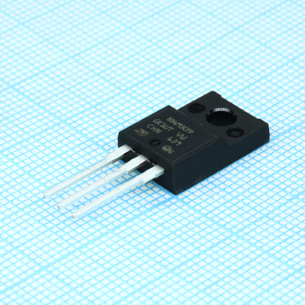 Фото BDW93CFP ST Microelectronics — BDW93CFP — Одиночные биполярные транзисторы — ST Microelectronics