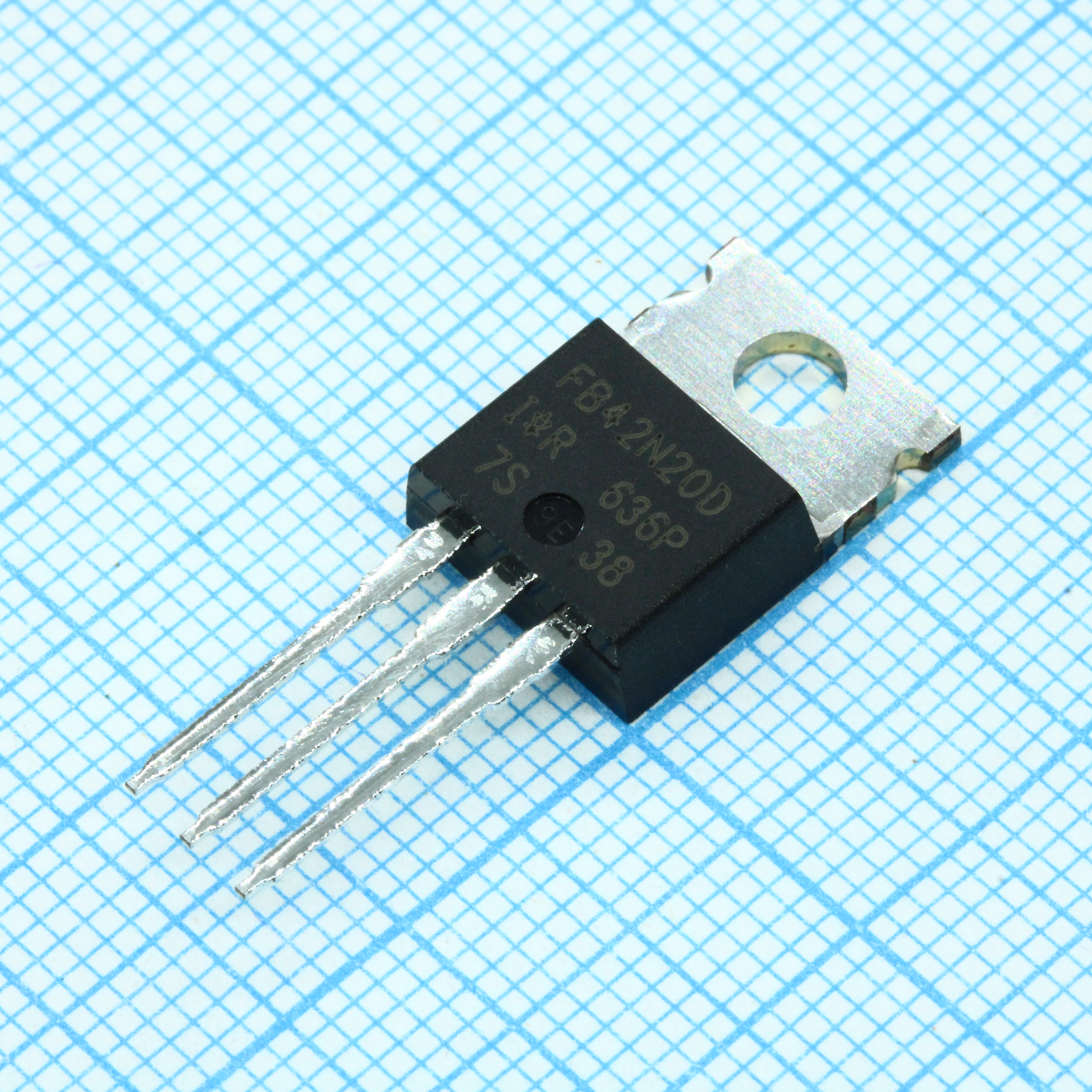 Фото IRFB42N20D Infineon Technologies — IRFB42N20DPBF