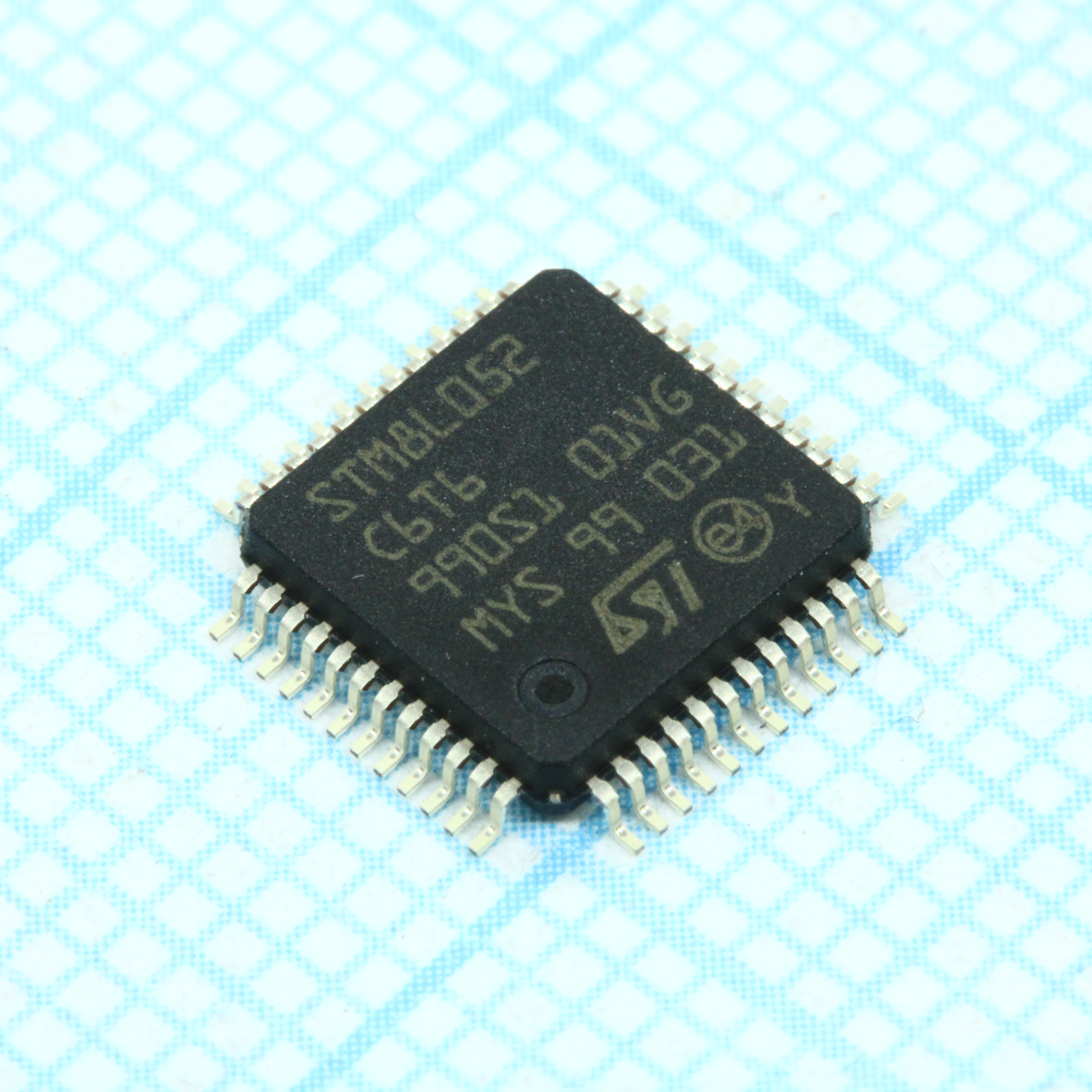 Фото STM8L052C6T6 ST Microelectronics — STM8L052C6T6 — Микроконтроллеры STM — ST Microelectronics