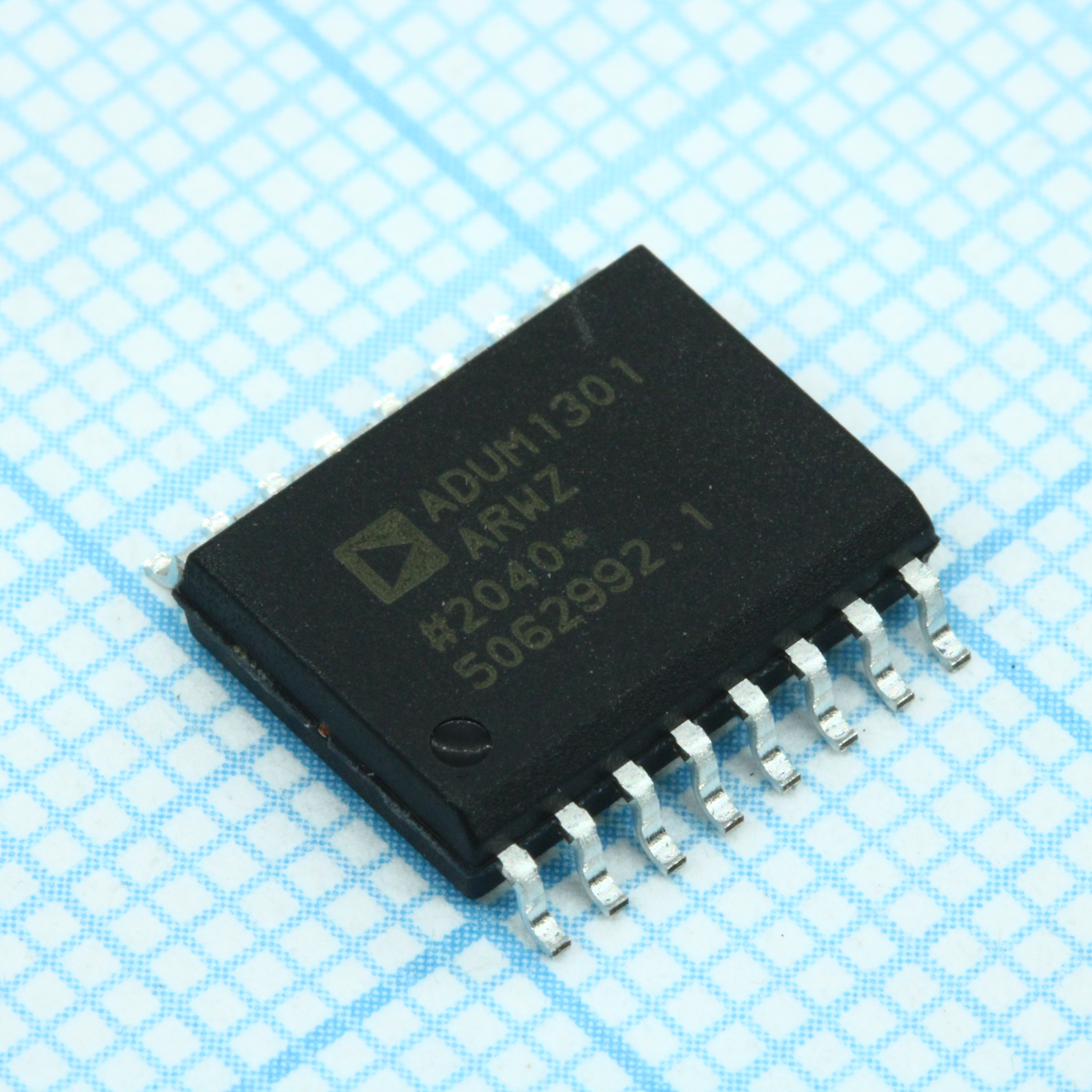 Фото ADUM1301ARW Analog Devices, Inc. — ADUM1301ARWZ-RL