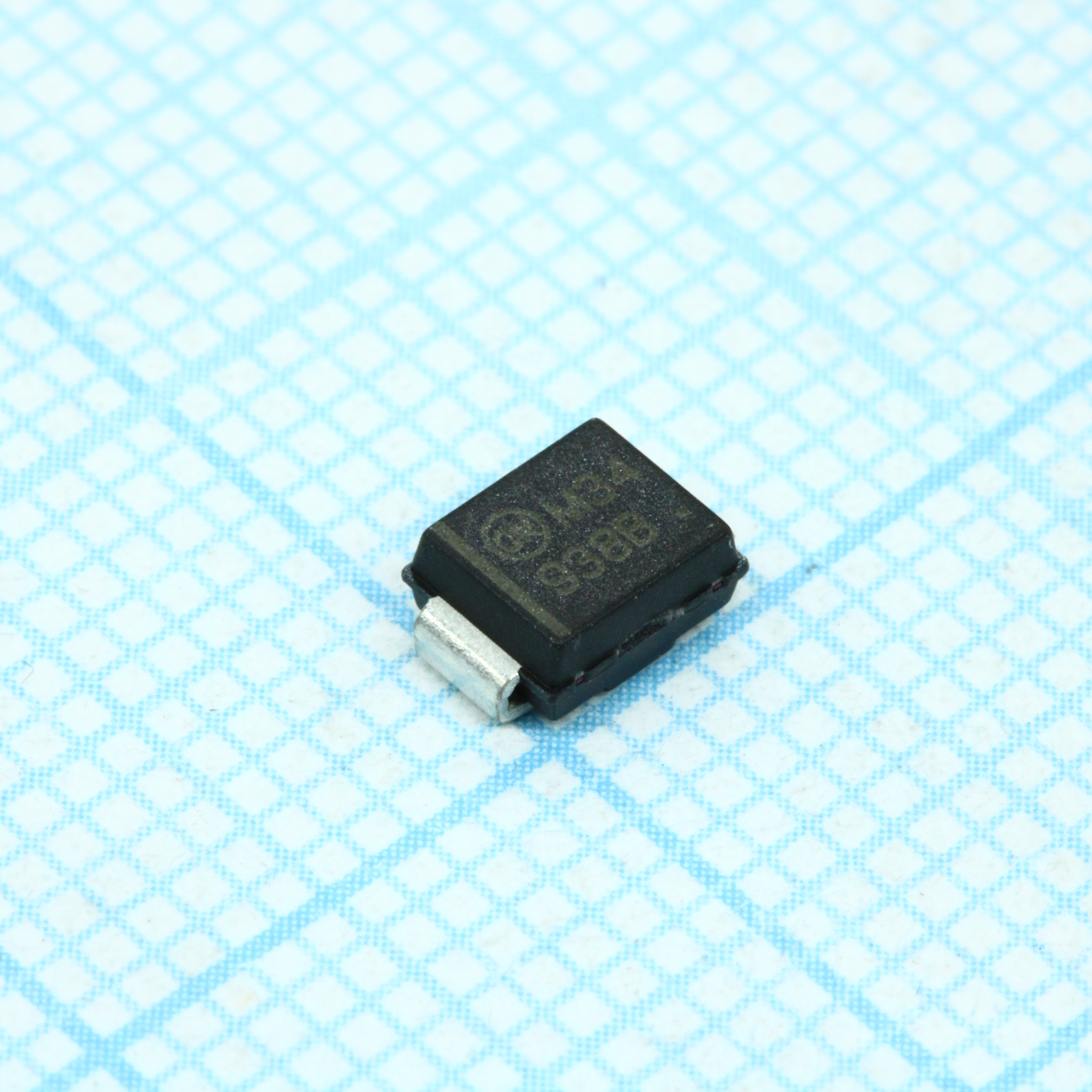 Фото  36V  3.0W ON Semiconductor — 1SMB5938BT3G