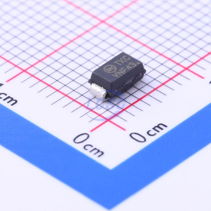 Фото 1SMA60CAT3G ON Semiconductor — 1SMA60CAT3G — Одиночные стабилитроны — ON Semiconductor
