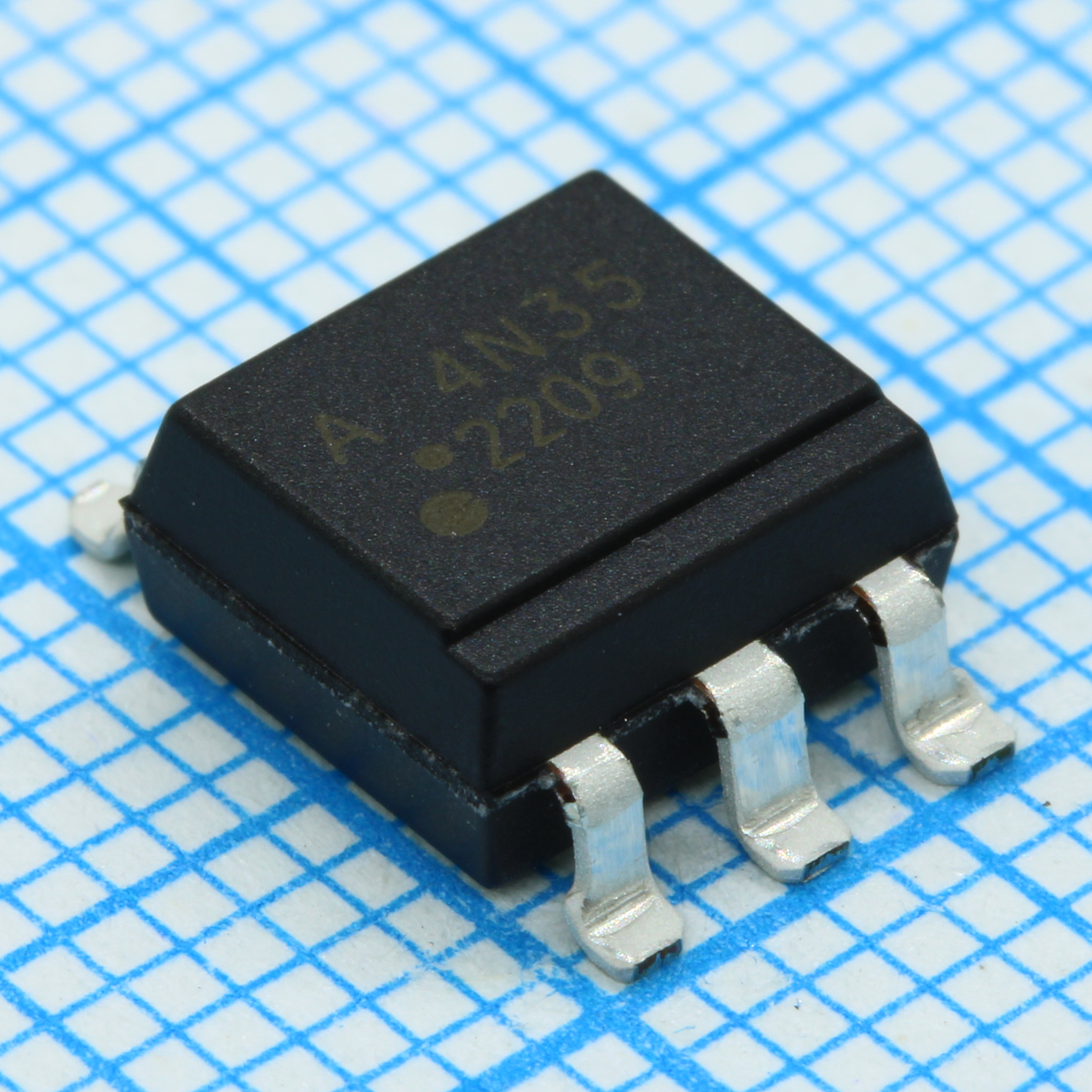 Фото 4N35-300E Broadcom — 4N35-300E — Транзисторные оптопары — Broadcom