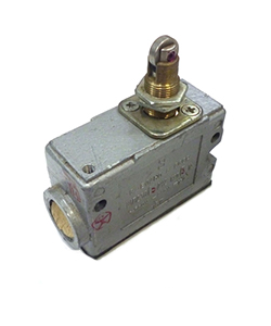 МП 2305 У2 исп.03, IP54, толкатель с поперечным расположением ролика, комбинированный, винт, микровыключатель 