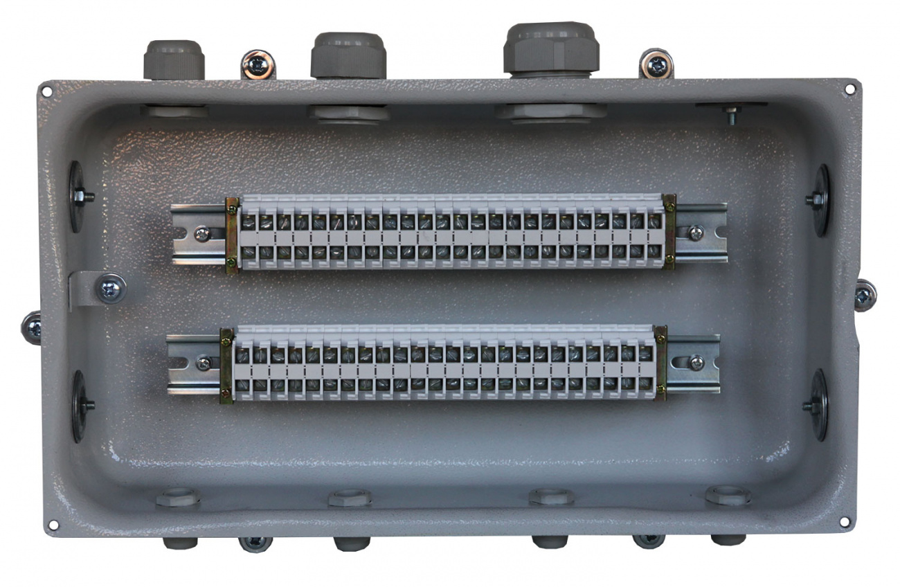 КЗНС-48 У2, 48 зажимов, IP54 (пластиковые вводы PG), коробка клеммная